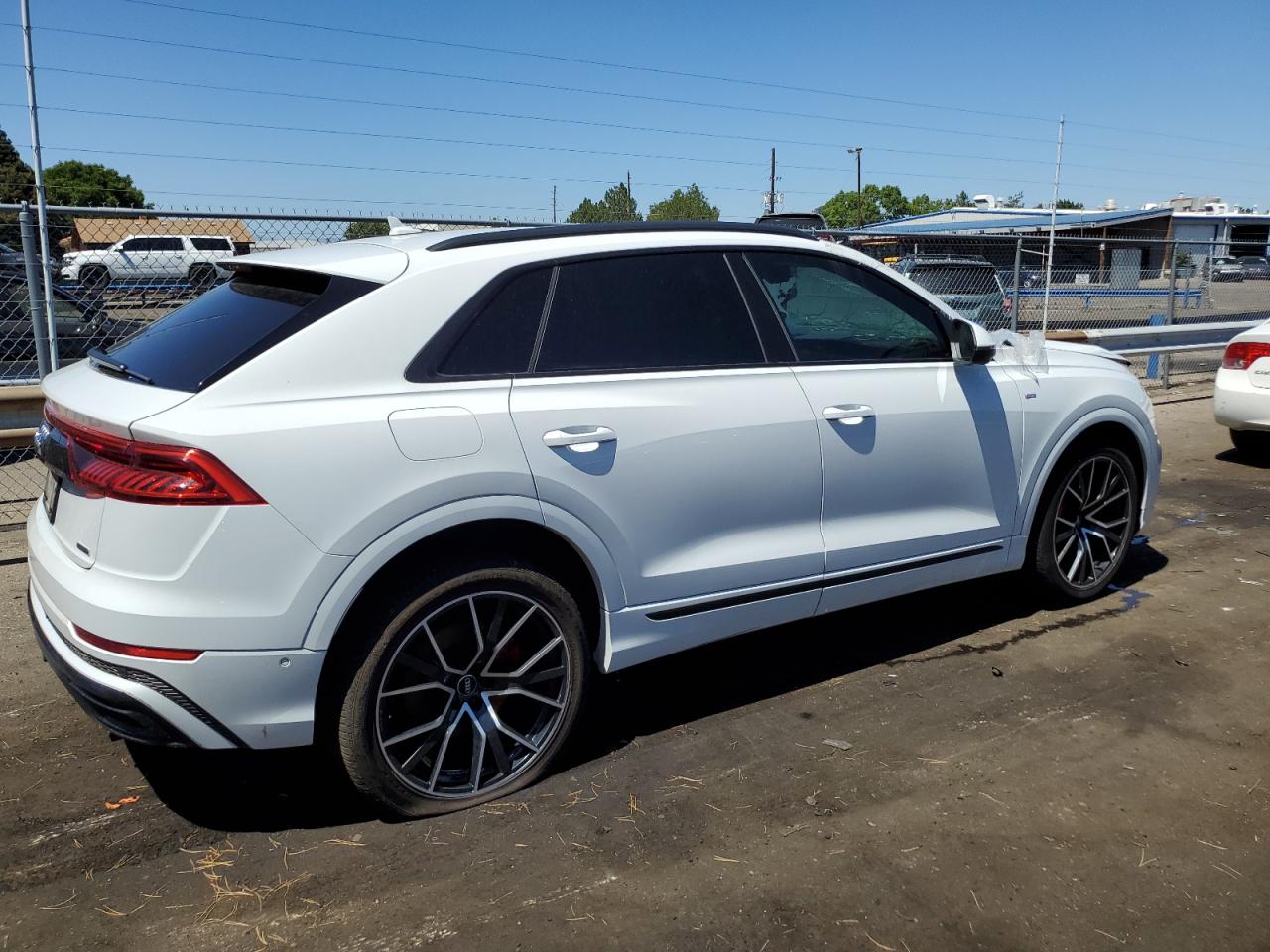 Photo 2 VIN: WA1FVAF12KD040314 - AUDI Q8 