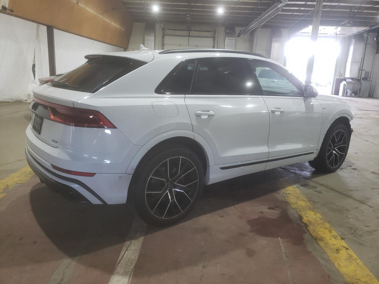 Photo 2 VIN: WA1FVAF17KD025887 - AUDI Q8 