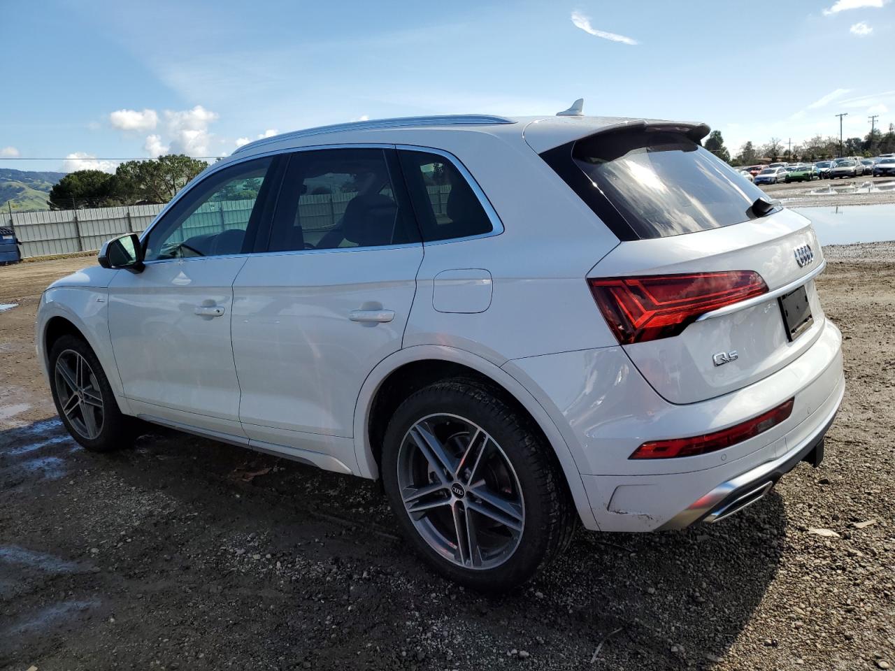 Photo 1 VIN: WA1G2AFY3M2051251 - AUDI Q5 