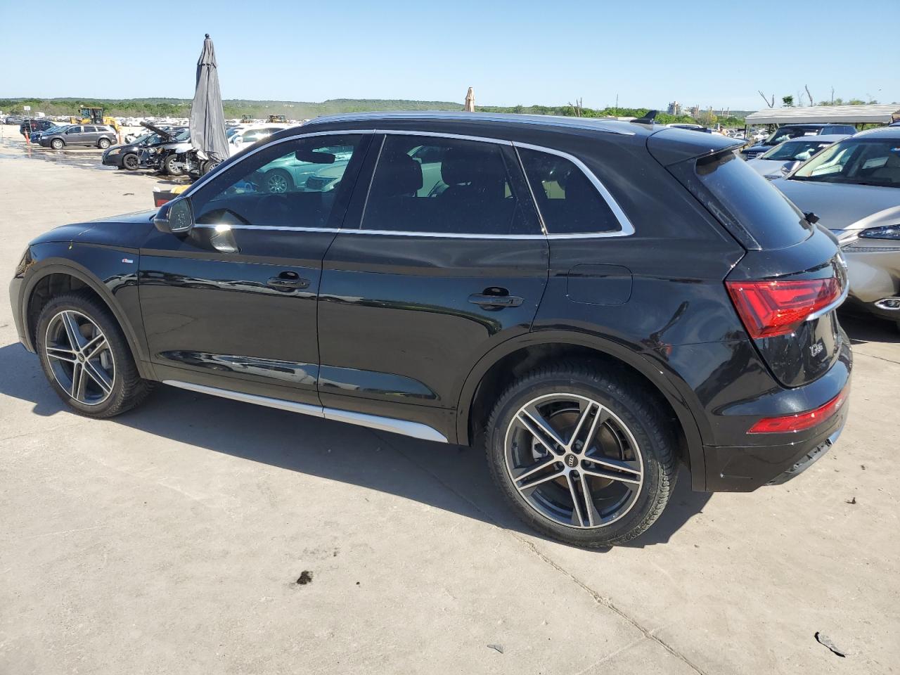 Photo 1 VIN: WA1G2BFY0P2074724 - AUDI Q5 