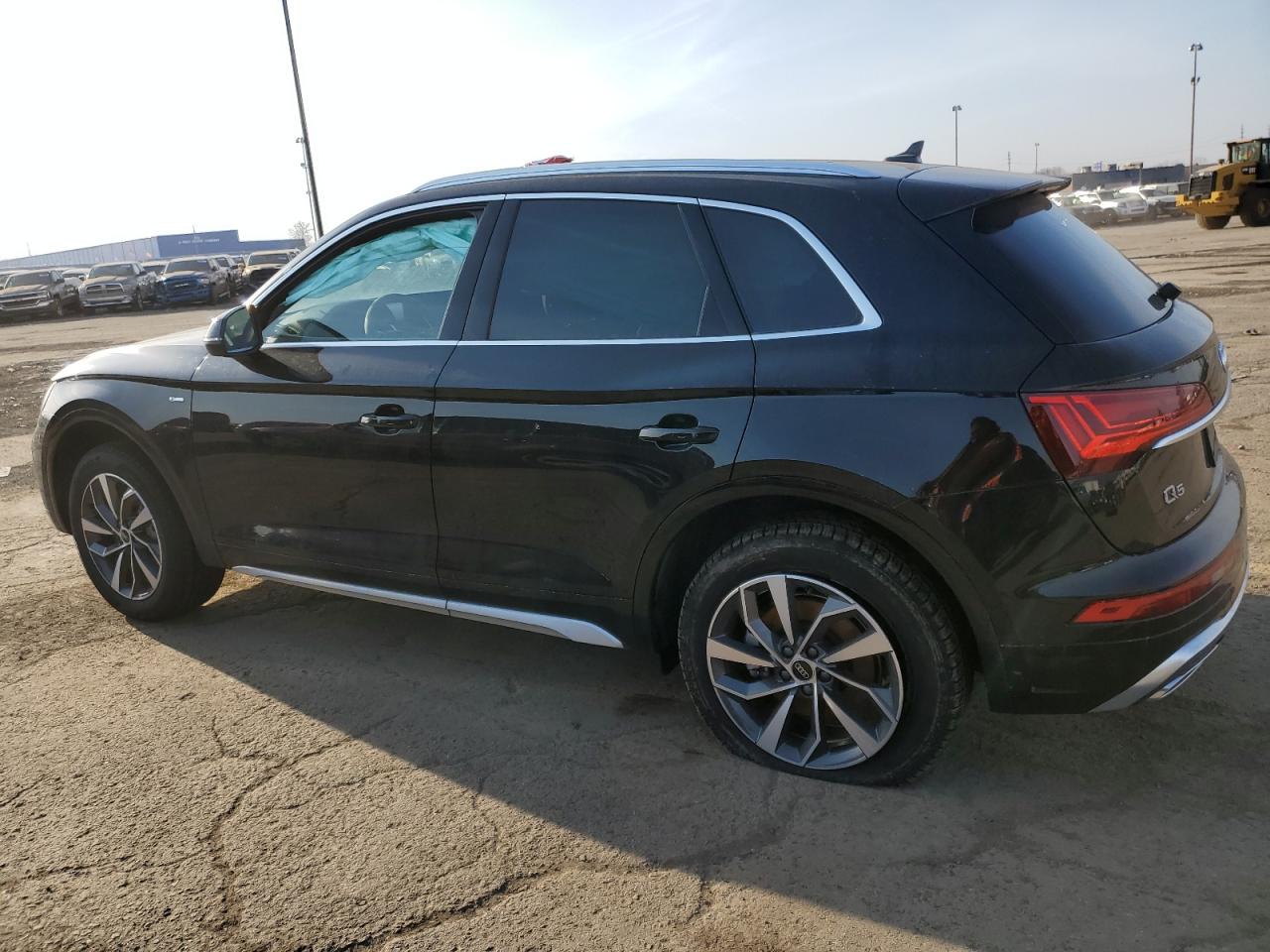 Photo 1 VIN: WA1GAAFY5R2016429 - AUDI Q5 