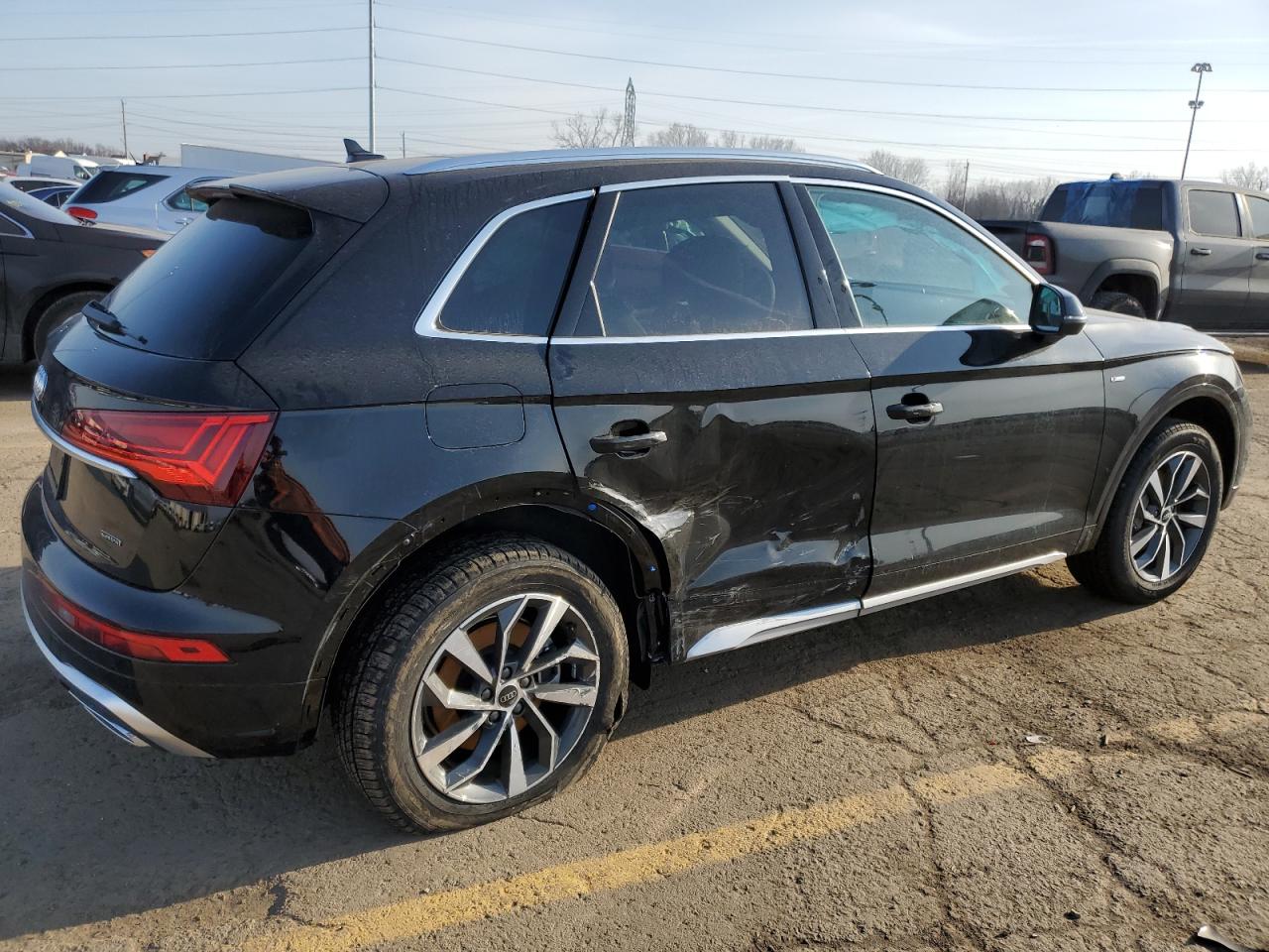 Photo 2 VIN: WA1GAAFY5R2016429 - AUDI Q5 