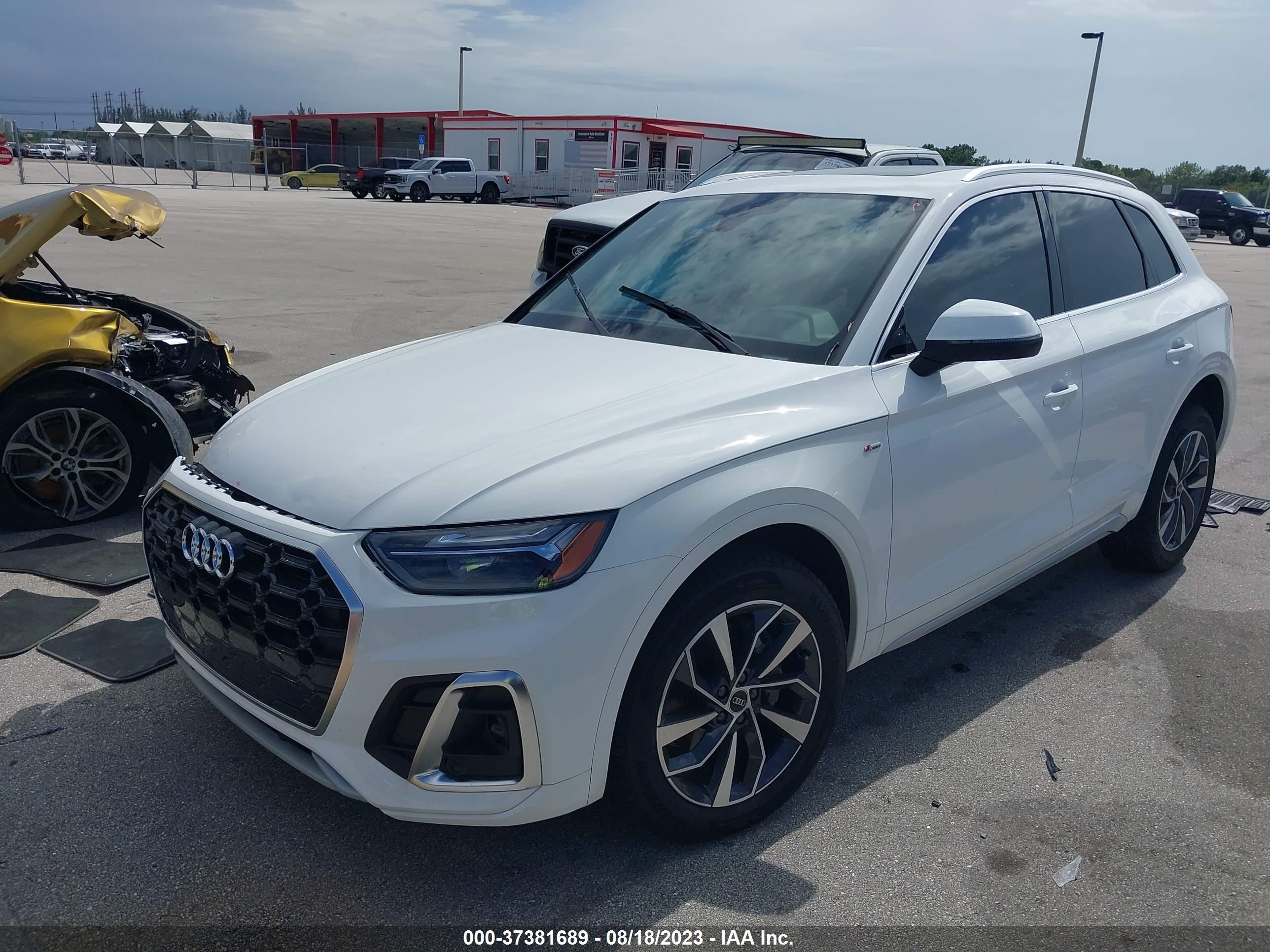 Photo 1 VIN: WA1GAAFYXP2034776 - AUDI Q5 