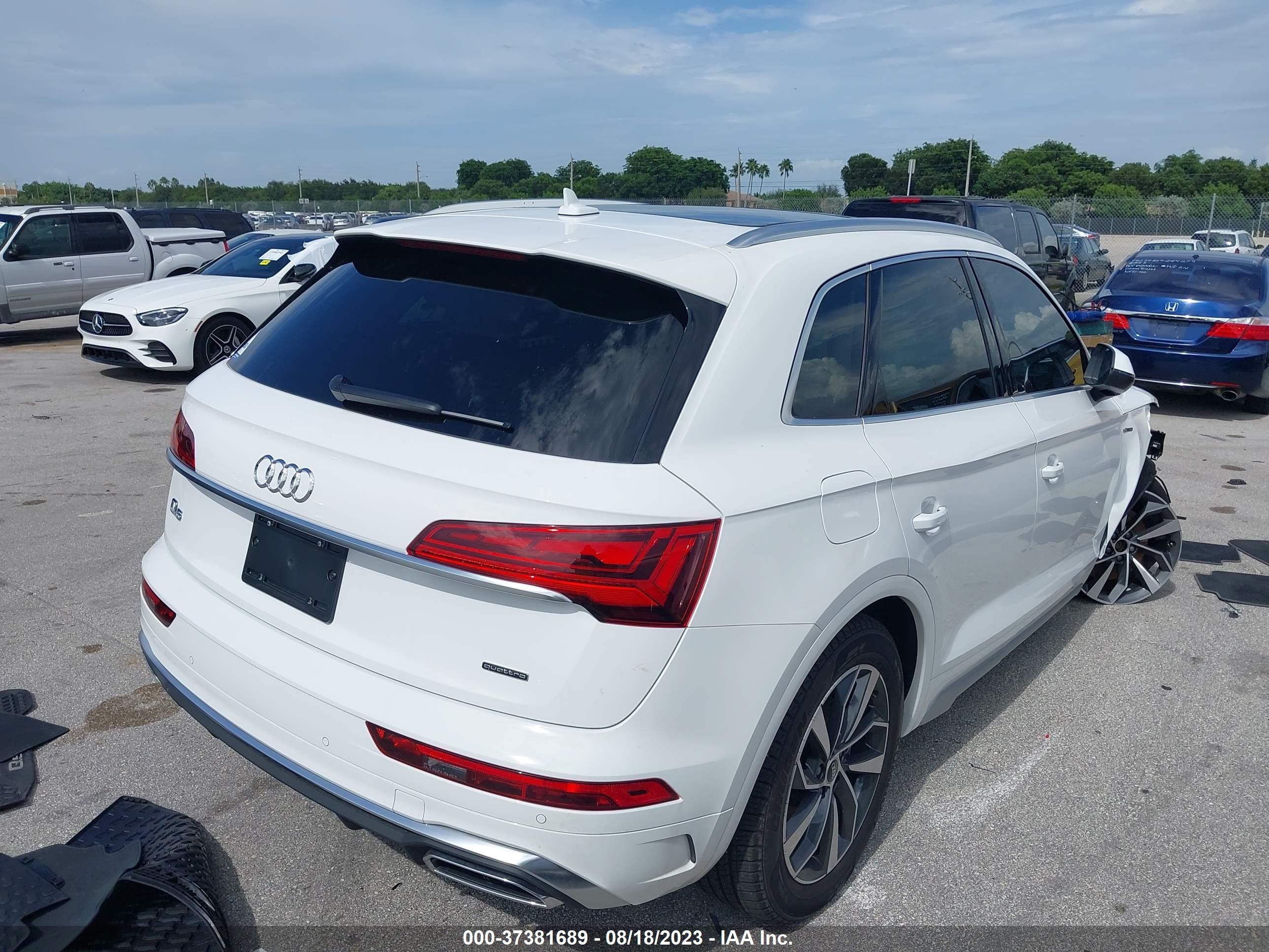 Photo 3 VIN: WA1GAAFYXP2034776 - AUDI Q5 