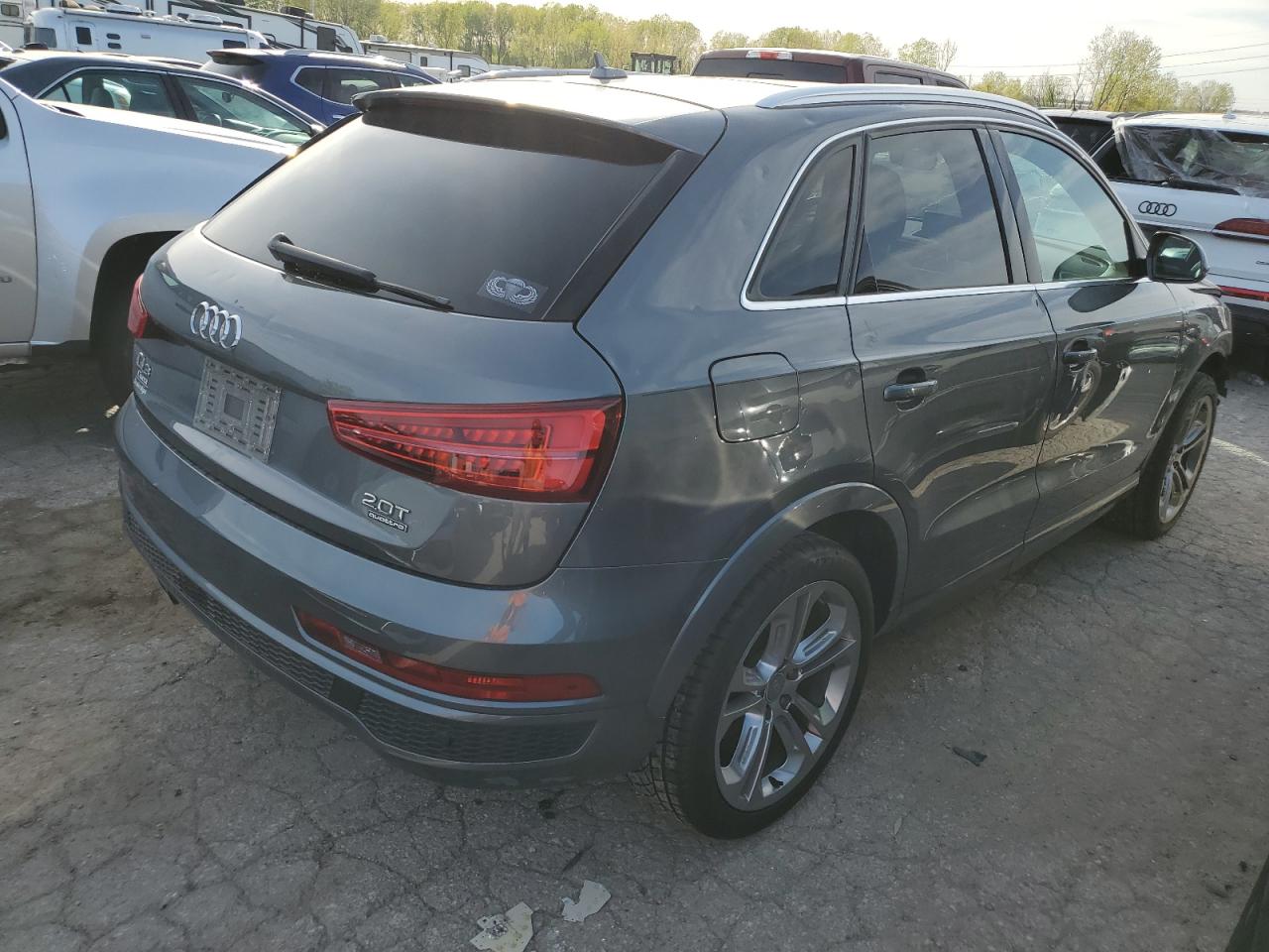 Photo 2 VIN: WA1GCCFS4HR005705 - AUDI Q3 