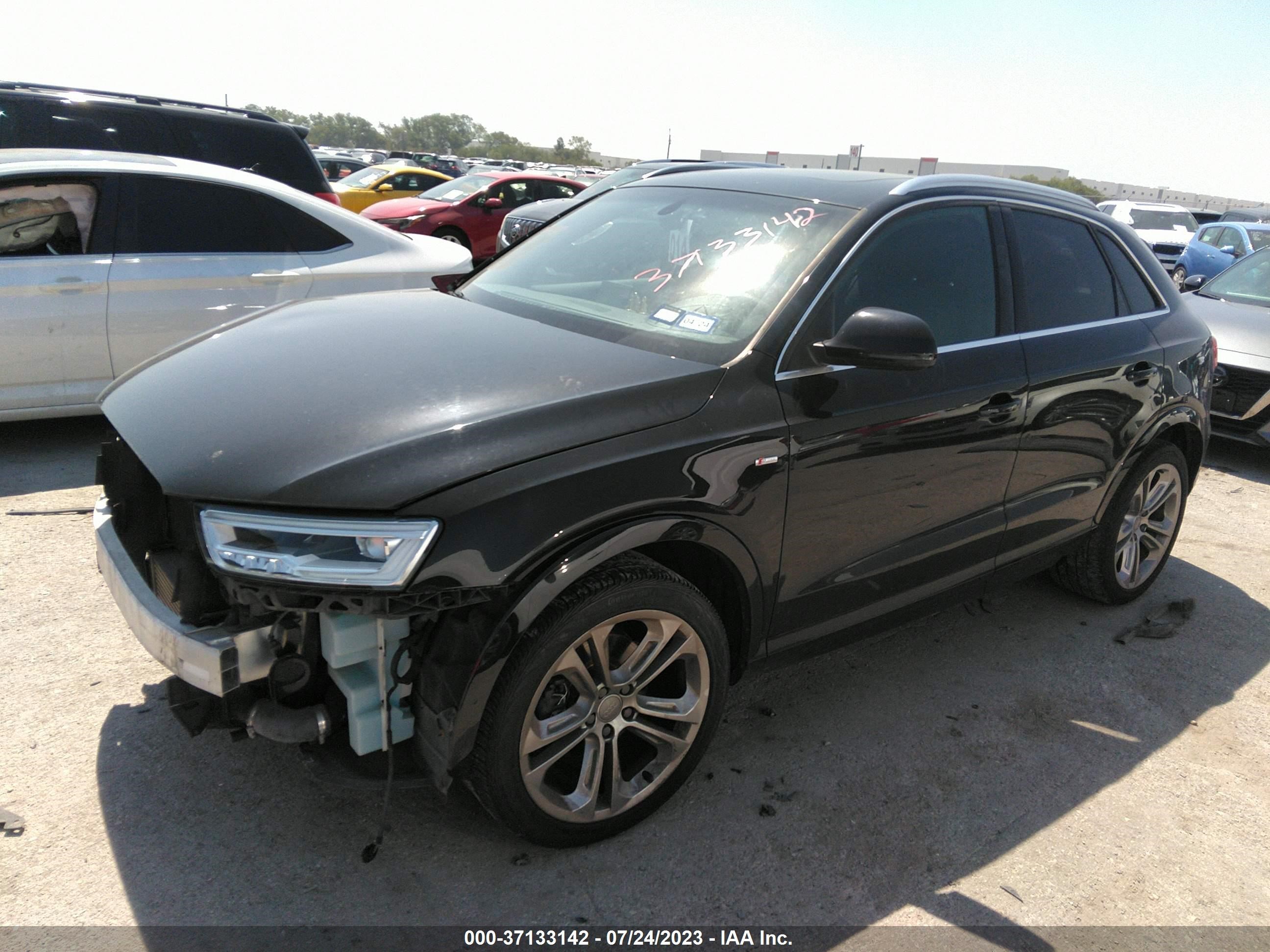 Photo 1 VIN: WA1GFCFS4GR015236 - AUDI Q3 