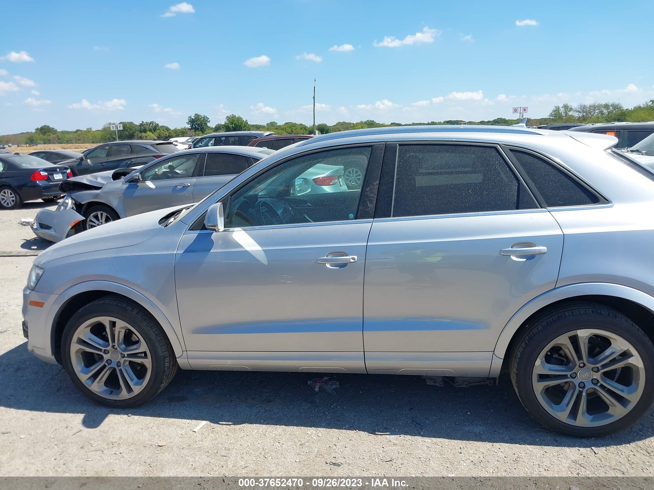 Photo 13 VIN: WA1GFCFSXFR010590 - AUDI Q3 