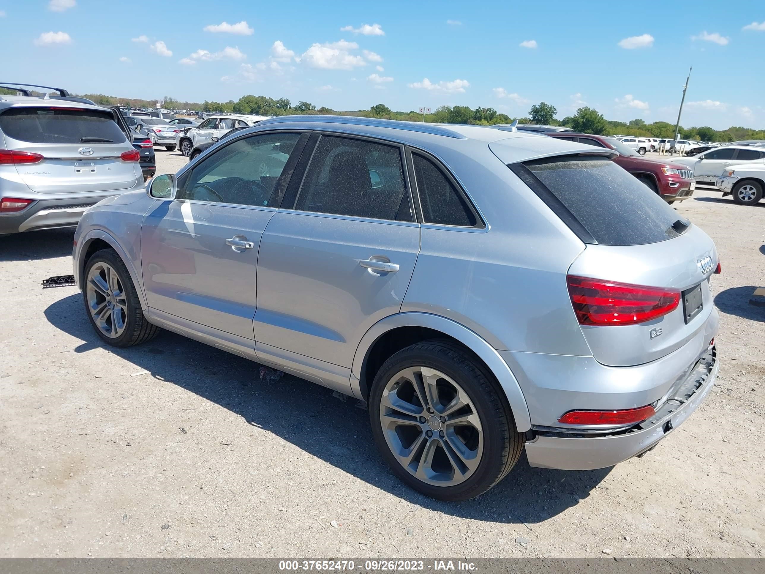 Photo 2 VIN: WA1GFCFSXFR010590 - AUDI Q3 