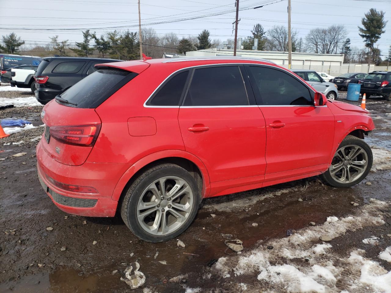 Photo 2 VIN: WA1GFCFSXGR014477 - AUDI Q3 