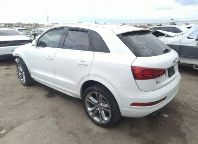 Photo 2 VIN: WA1HCCFS0HR011067 - AUDI Q3 