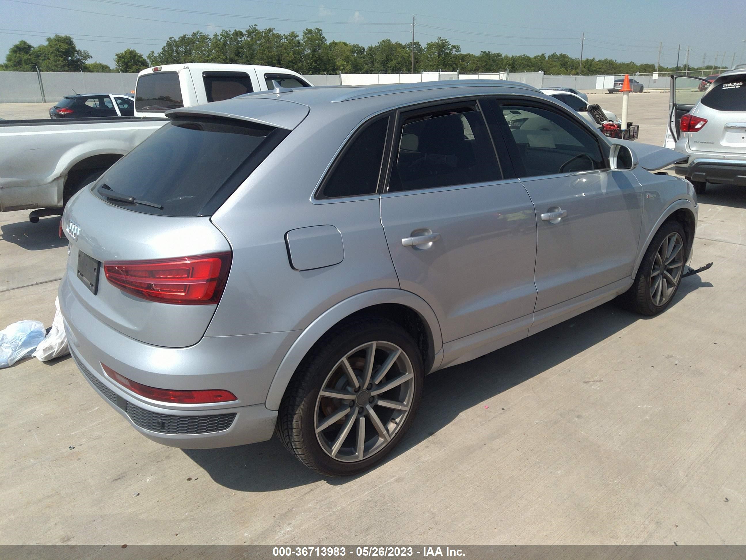 Photo 3 VIN: WA1HCCFS6JR032267 - AUDI Q3 