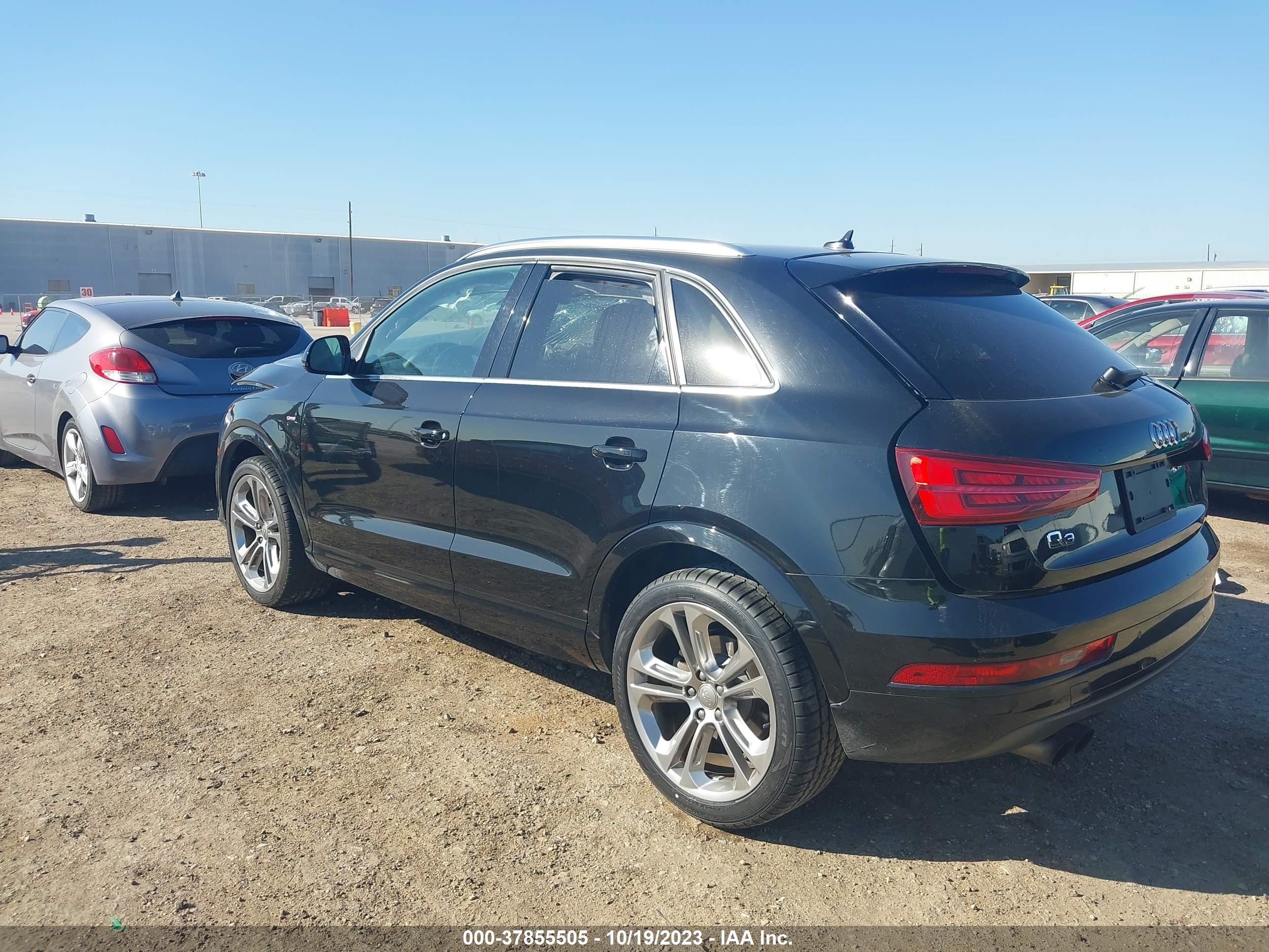 Photo 2 VIN: WA1HCCFS7JR004817 - AUDI Q3 