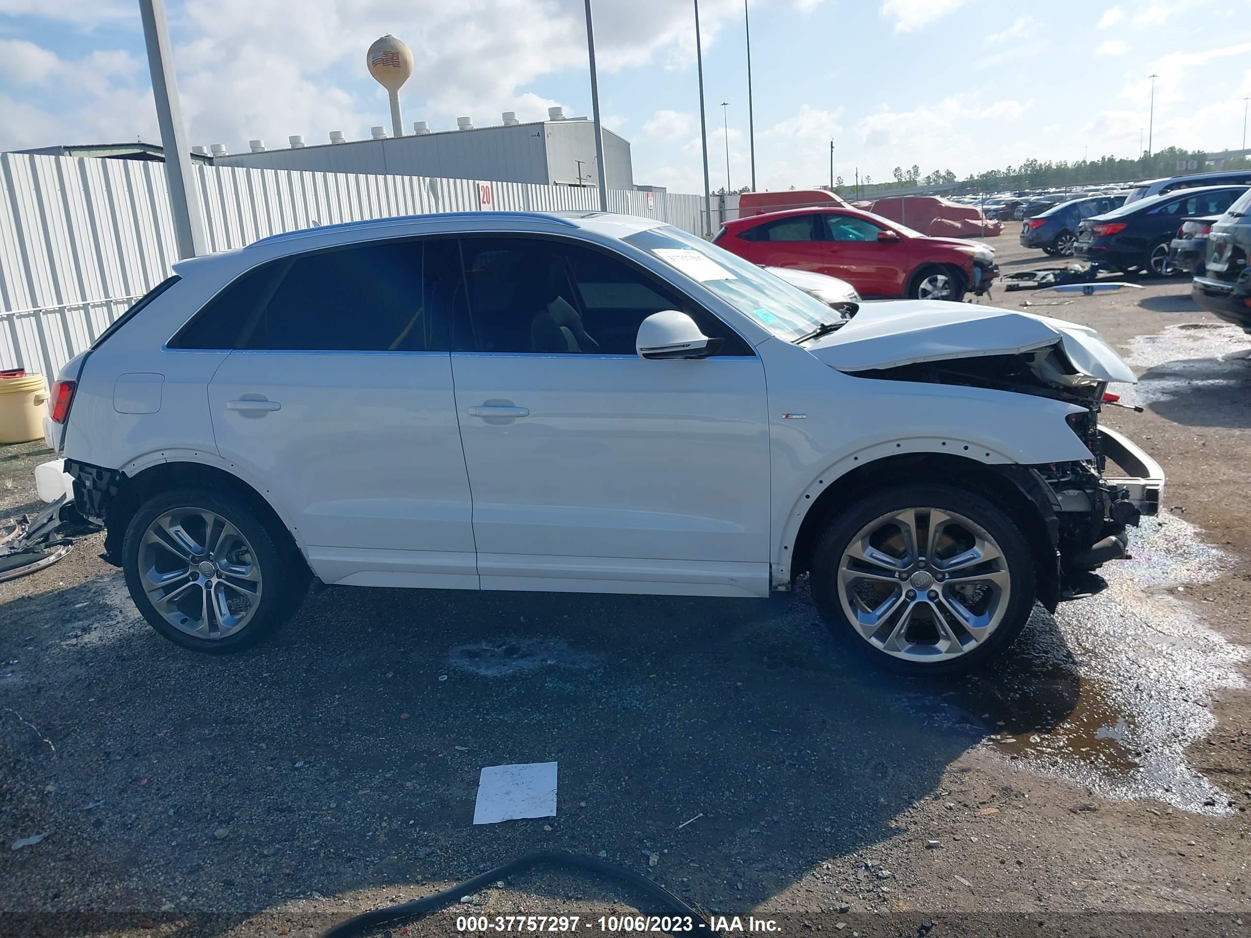 Photo 13 VIN: WA1HCCFS9JR022235 - AUDI Q3 