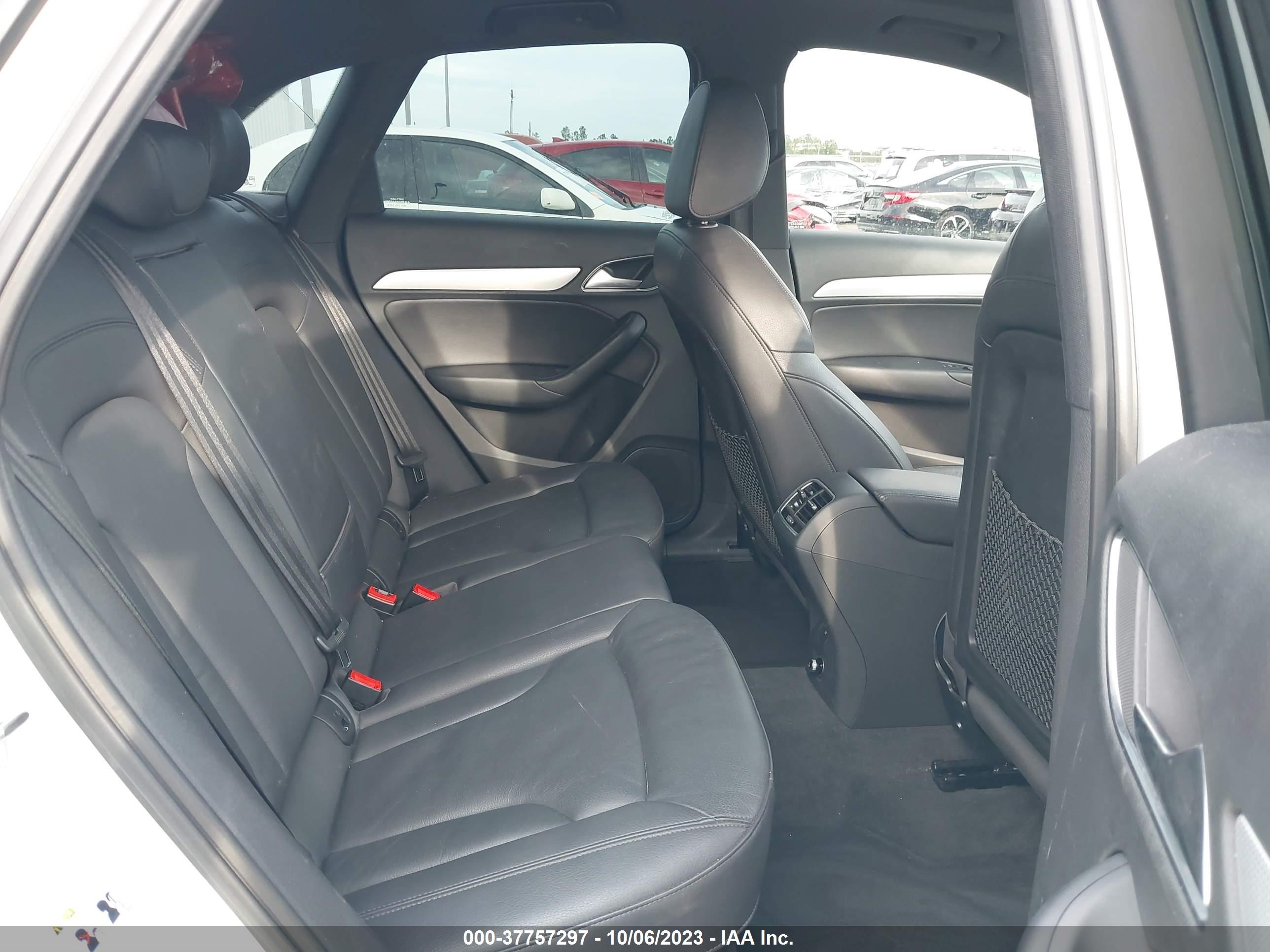 Photo 7 VIN: WA1HCCFS9JR022235 - AUDI Q3 