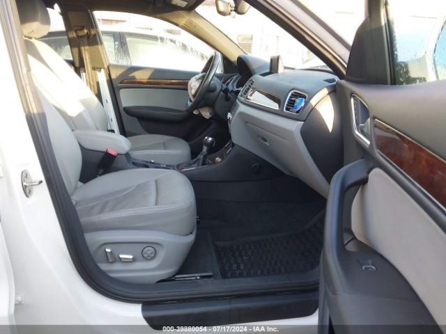 Photo 4 VIN: WA1JCCFS0HR010681 - AUDI Q3 