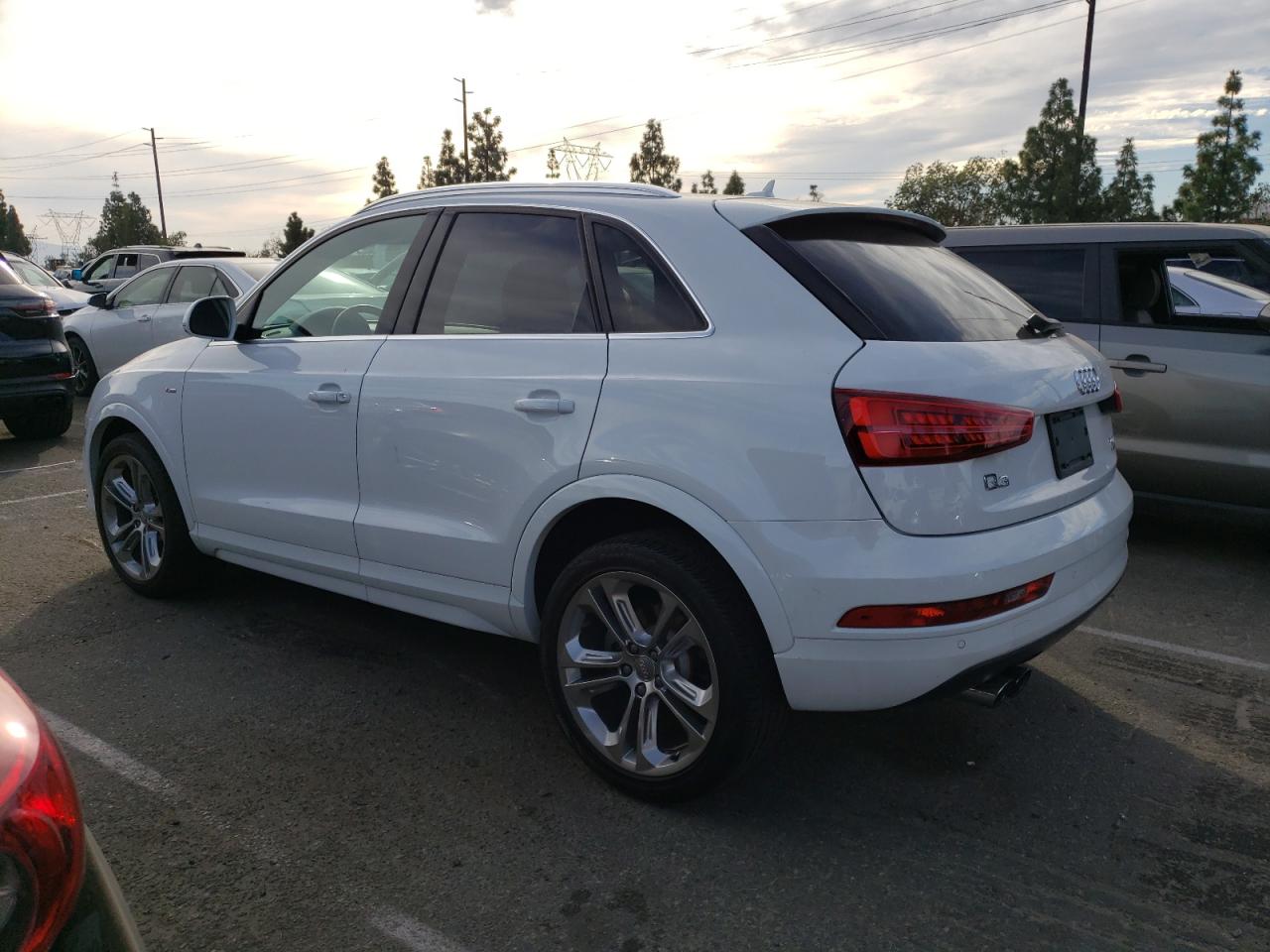 Photo 1 VIN: WA1JCCFS1JR007746 - AUDI Q3 