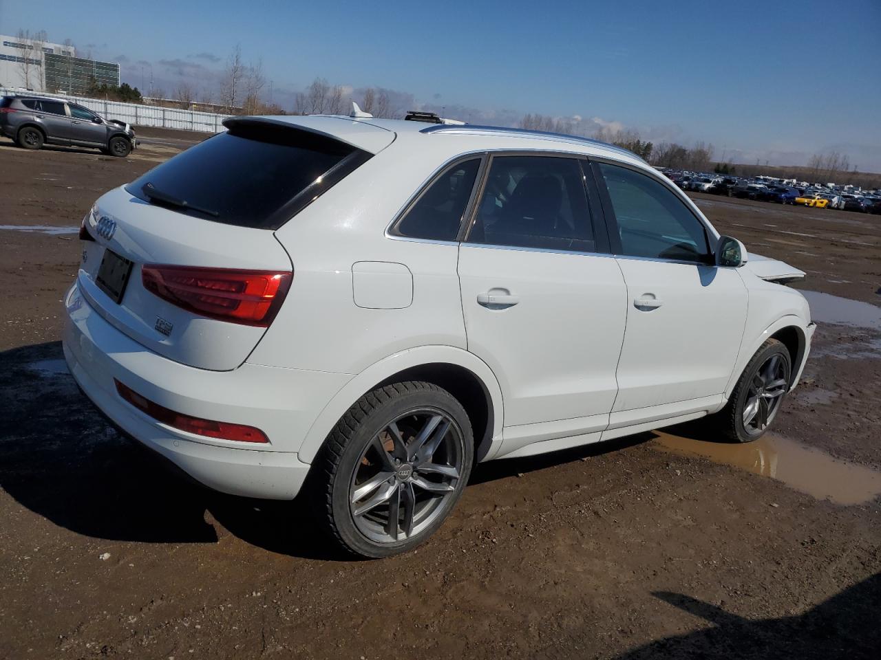 Photo 2 VIN: WA1JCCFS3HR008861 - AUDI Q3 