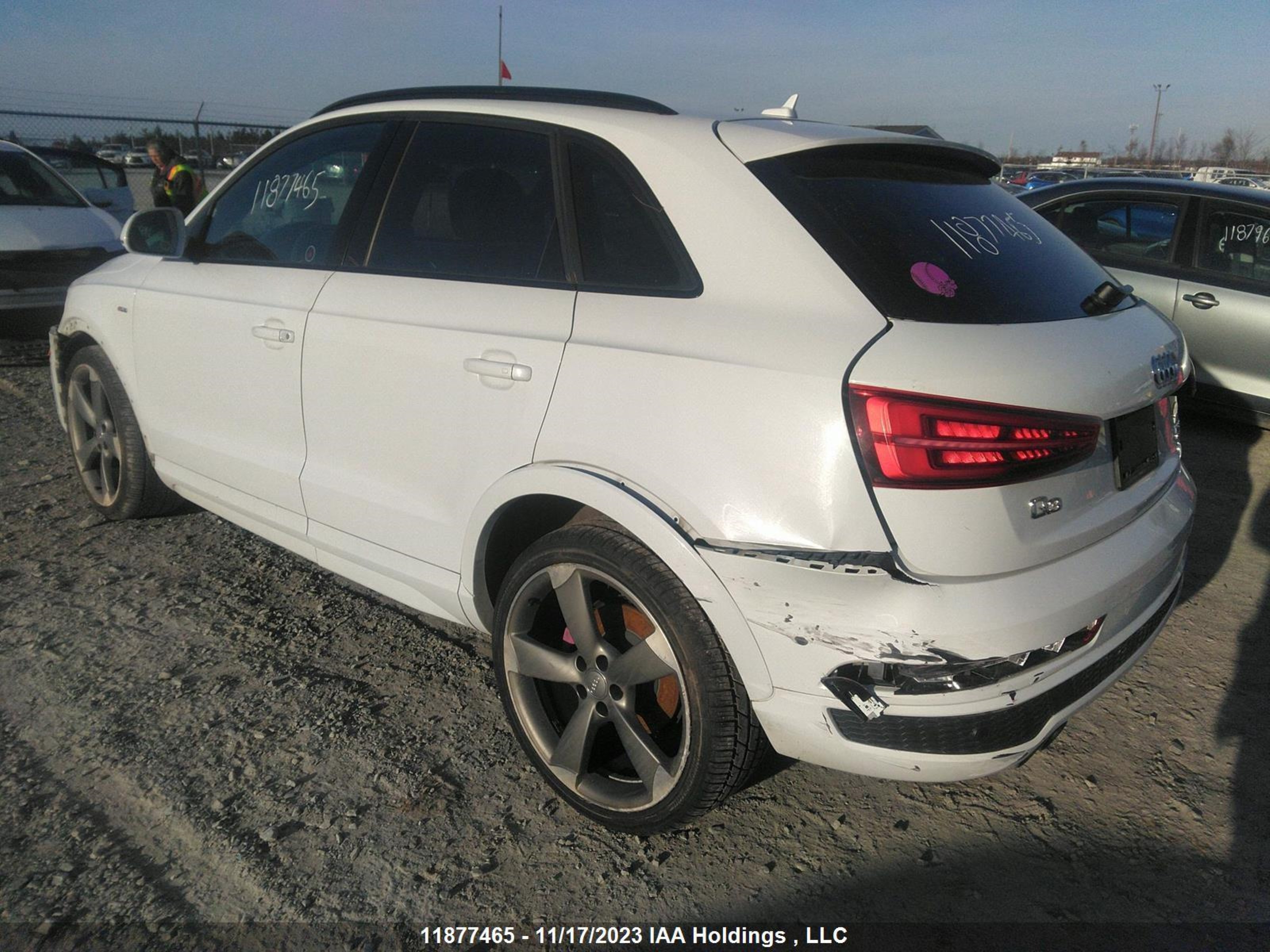 Photo 2 VIN: WA1JCCFS8JR006335 - AUDI Q3 