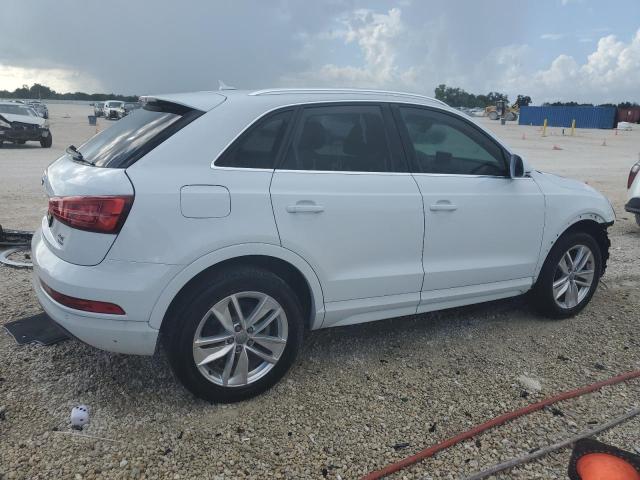 Photo 2 VIN: WA1JCCFS9HR011876 - AUDI Q3 PREMIUM 