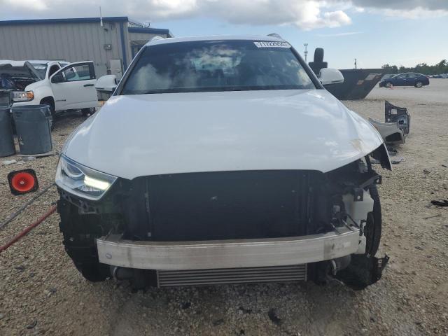 Photo 4 VIN: WA1JCCFS9HR011876 - AUDI Q3 PREMIUM 