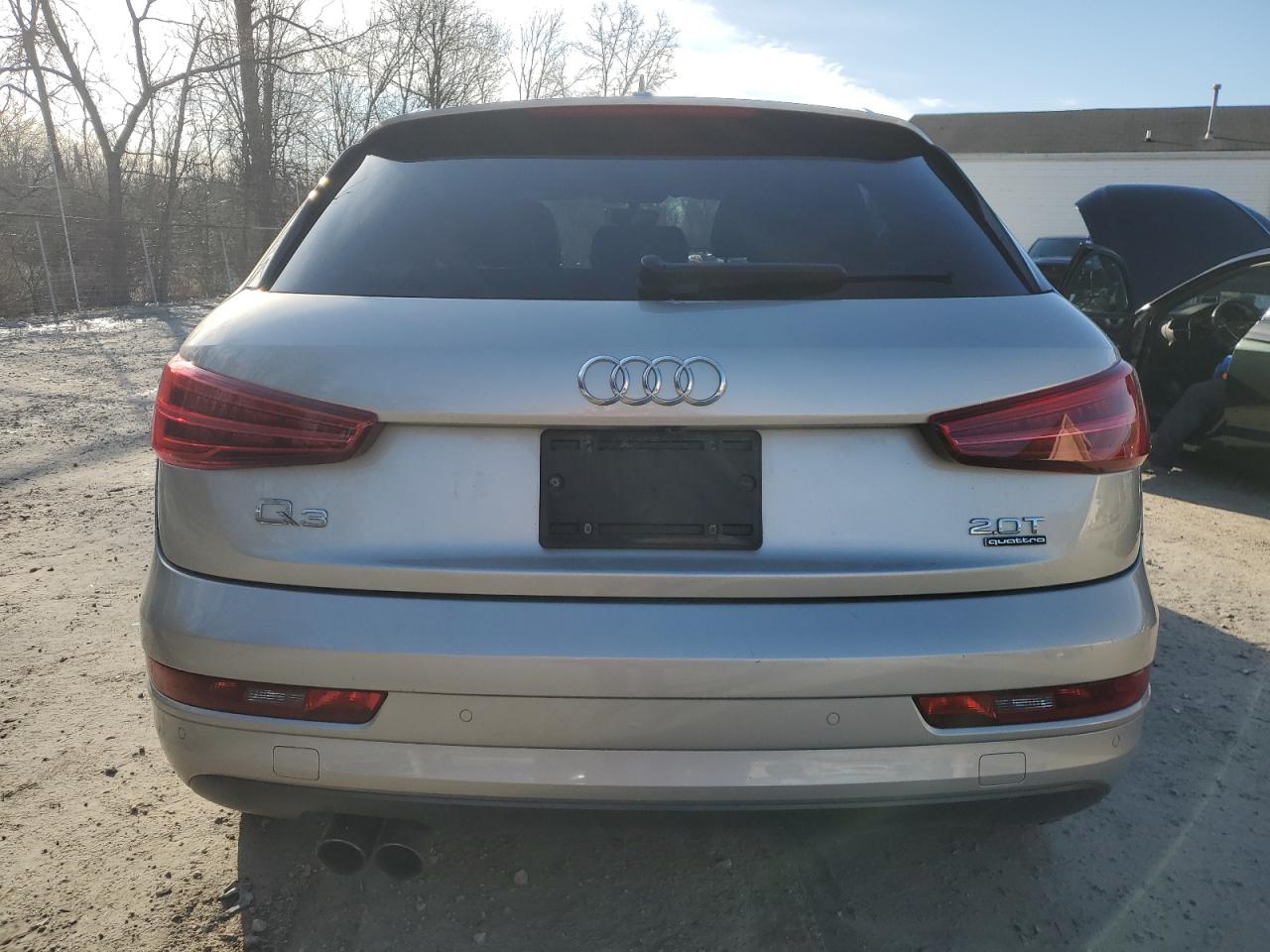 Photo 5 VIN: WA1JCCFS9JR010572 - AUDI Q3 