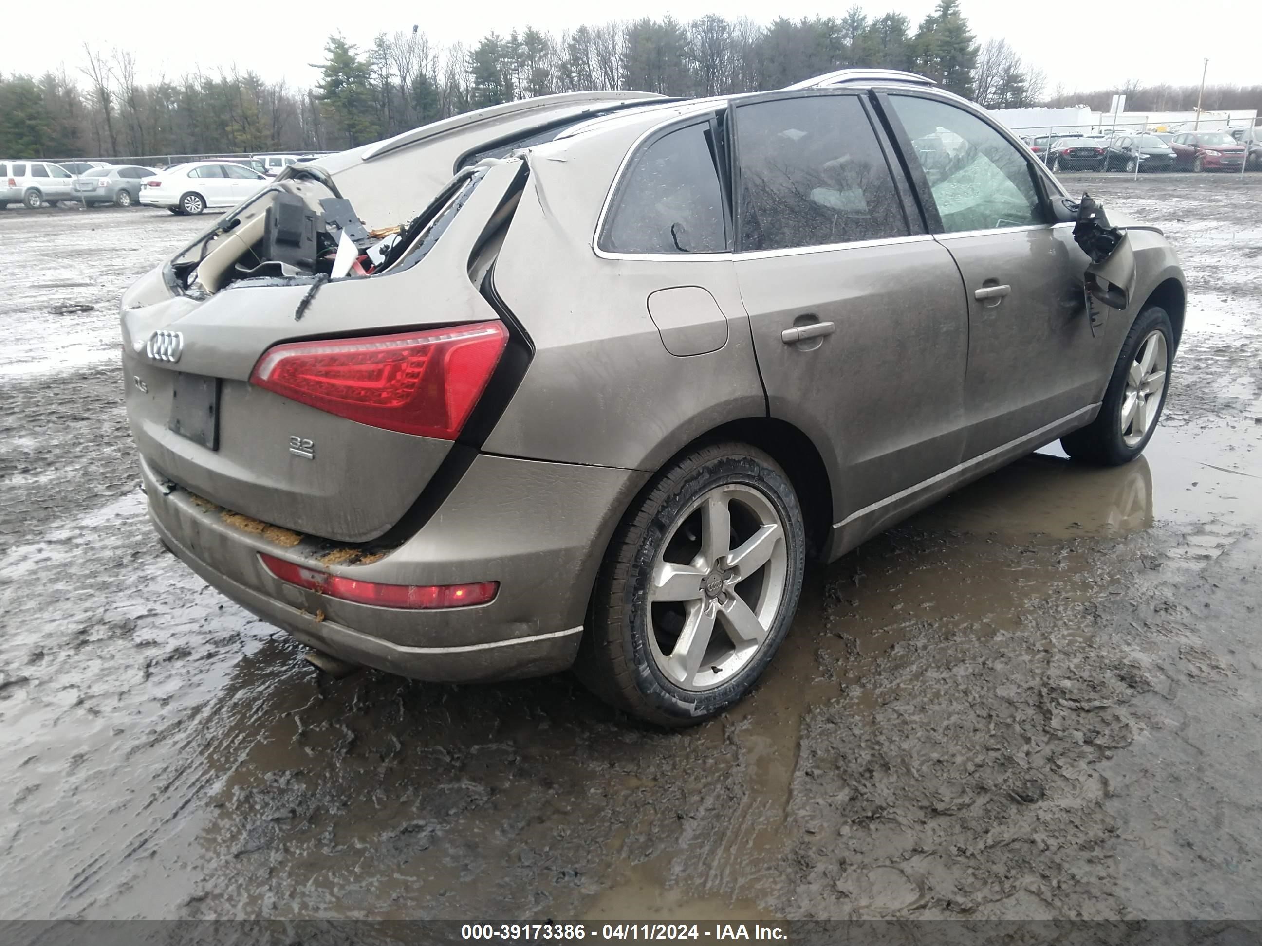 Photo 3 VIN: WA1KK78R99A039735 - AUDI Q5 