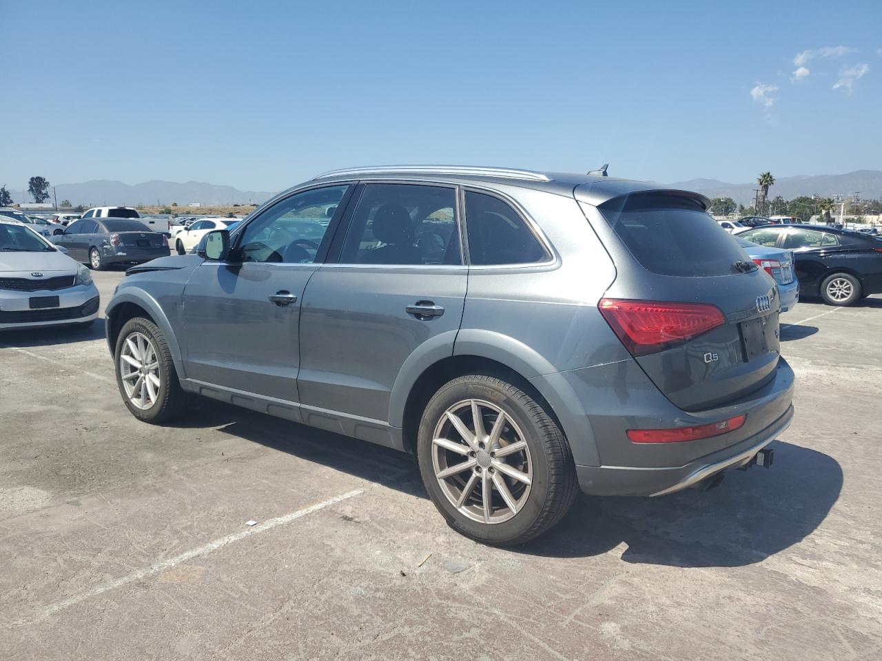 Photo 1 VIN: WA1L2AFP4HA071333 - AUDI Q5 