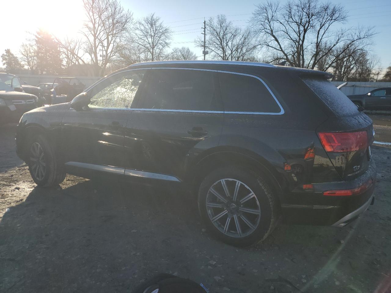 Photo 1 VIN: WA1LAAF70HD029453 - AUDI Q7 