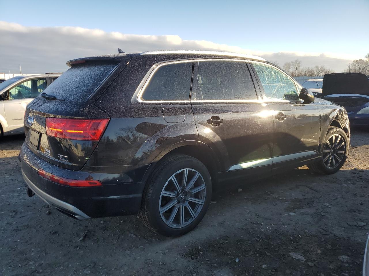 Photo 2 VIN: WA1LAAF70HD029453 - AUDI Q7 