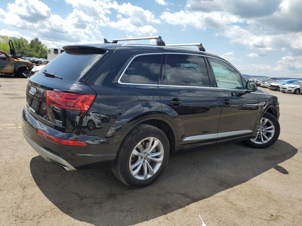 Photo 2 VIN: WA1LAAF70HD047905 - AUDI Q7 