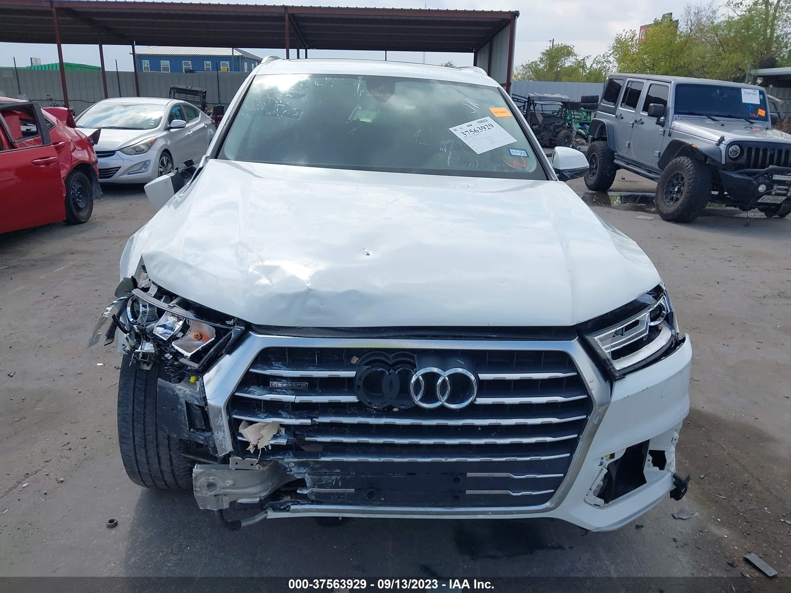 Photo 11 VIN: WA1LAAF70JD021357 - AUDI Q7 