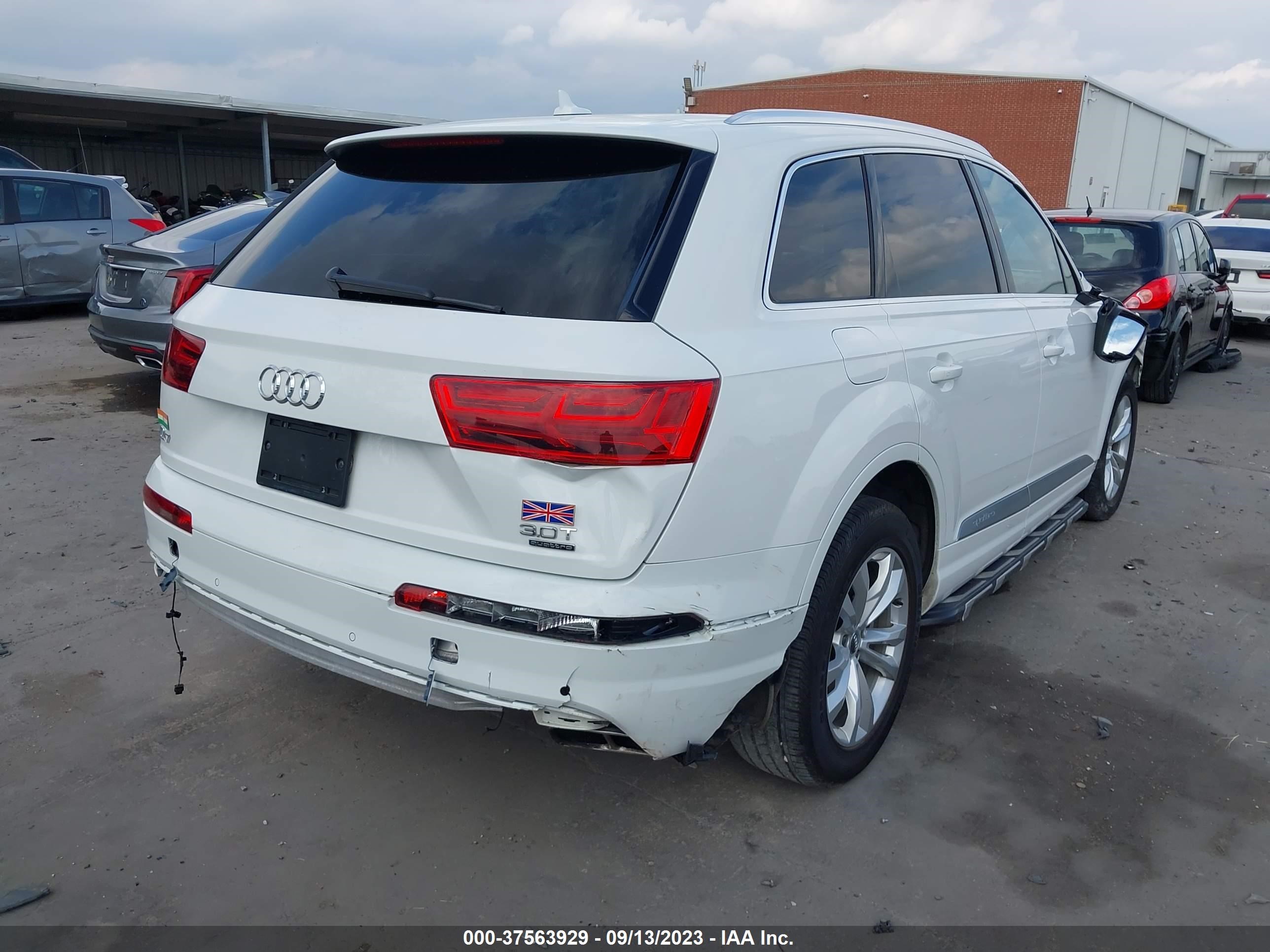 Photo 3 VIN: WA1LAAF70JD021357 - AUDI Q7 