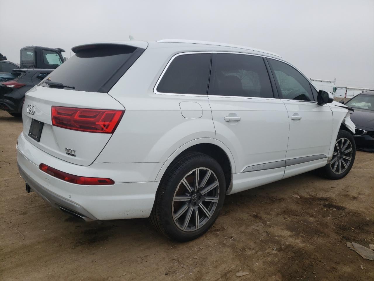 Photo 2 VIN: WA1LAAF71HD017960 - AUDI Q7 