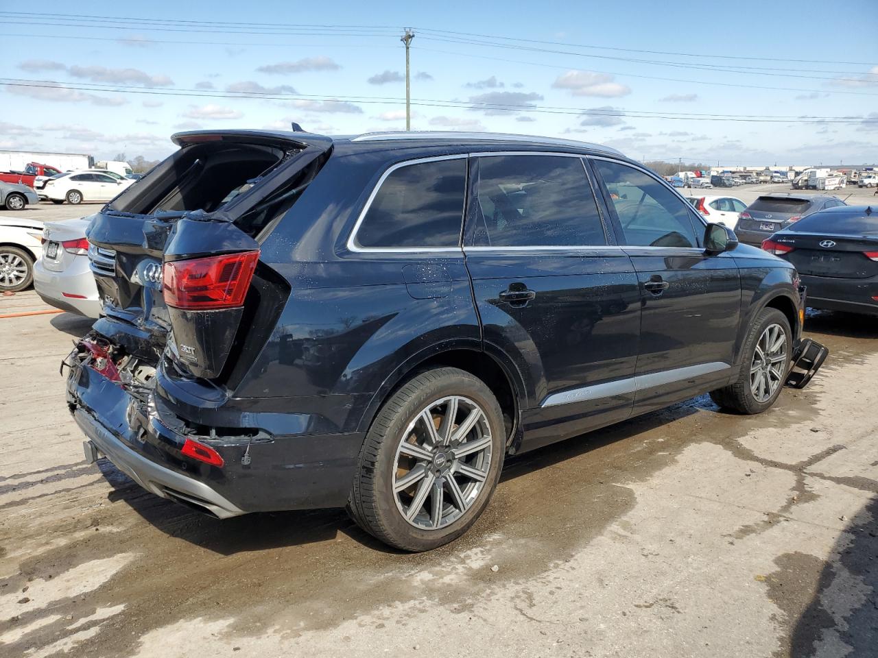 Photo 2 VIN: WA1LAAF71HD029901 - AUDI Q7 