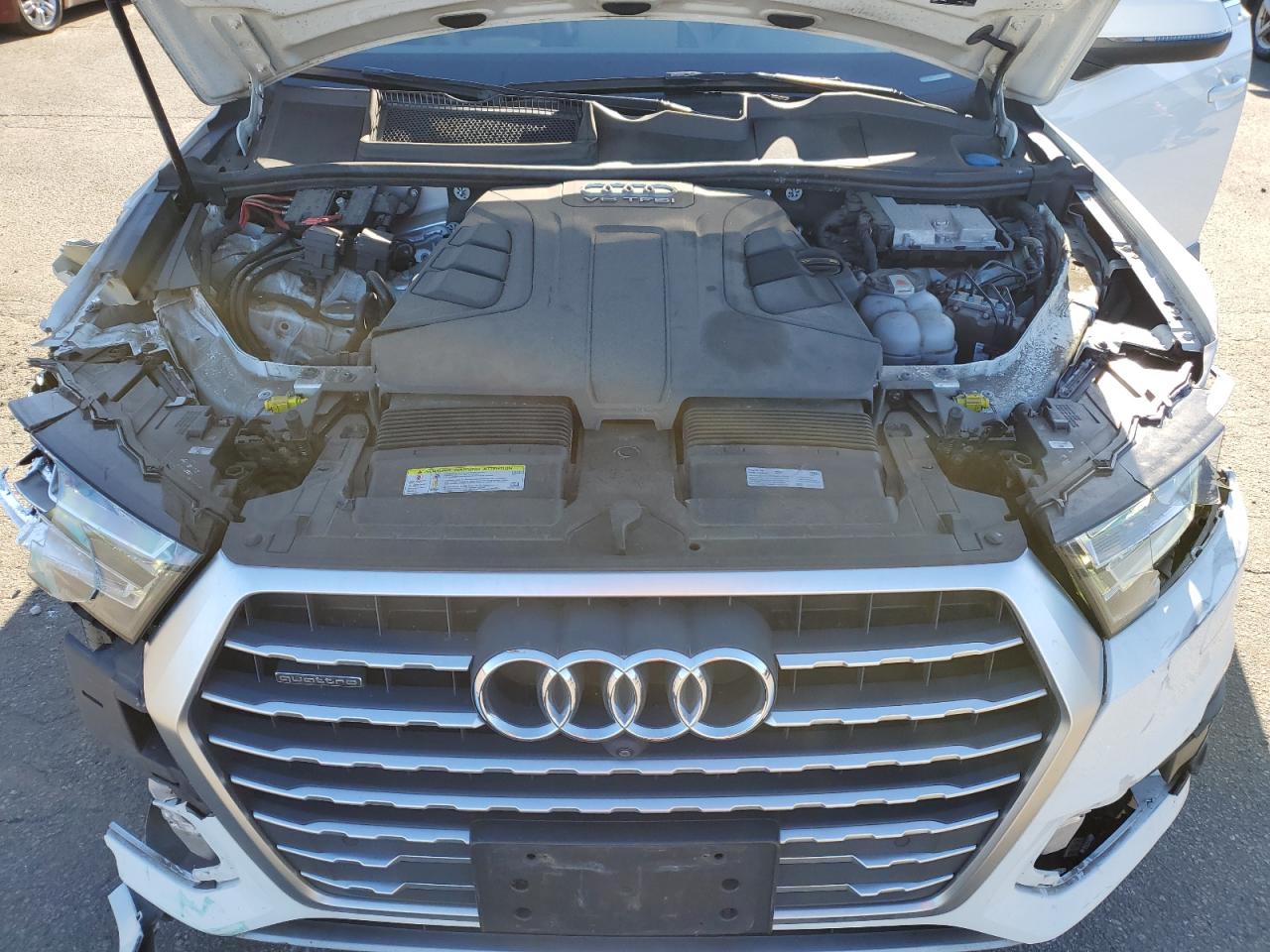 Photo 11 VIN: WA1LAAF71JD039608 - AUDI Q7 