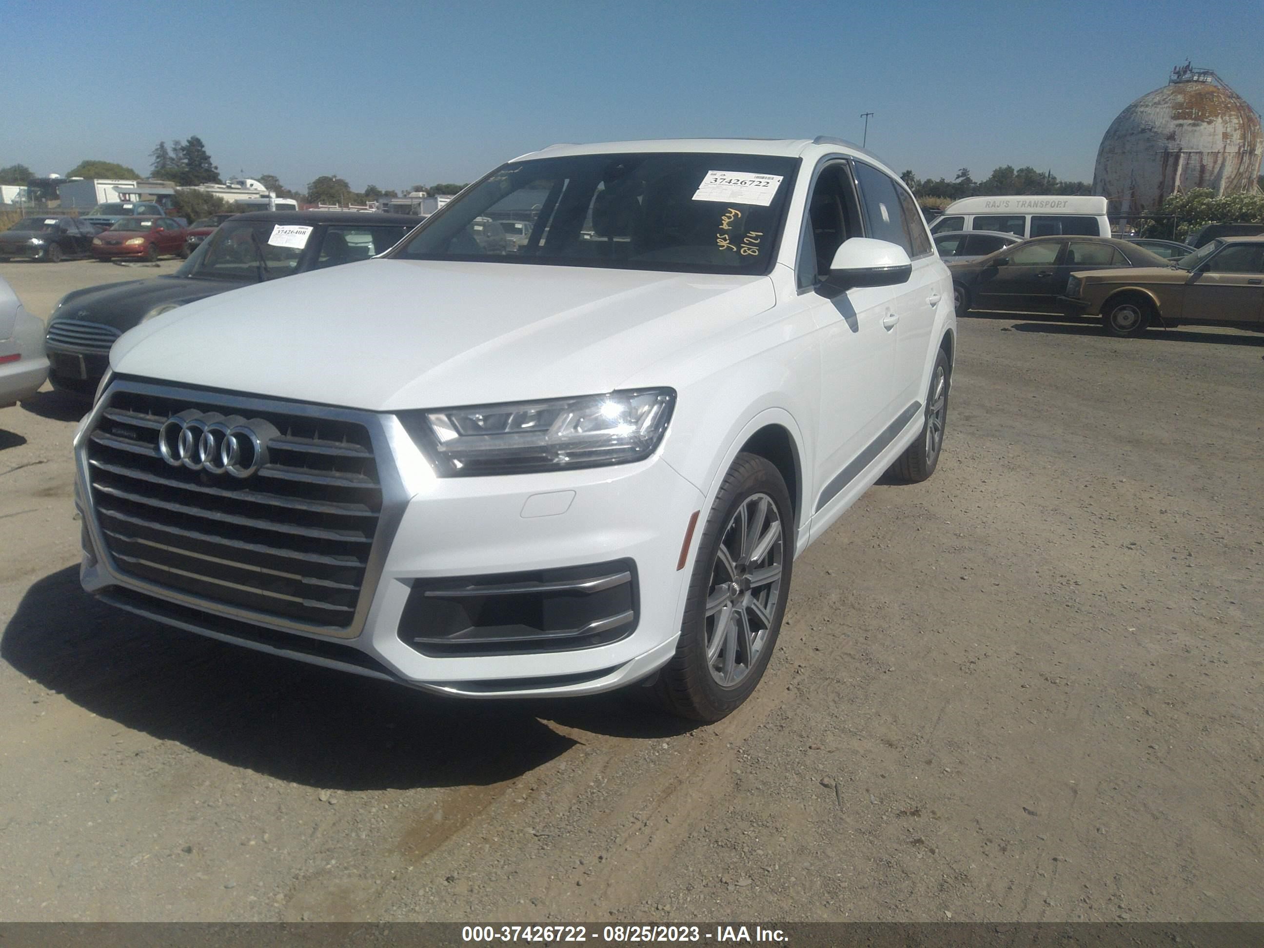 Photo 1 VIN: WA1LAAF71JD052715 - AUDI Q7 