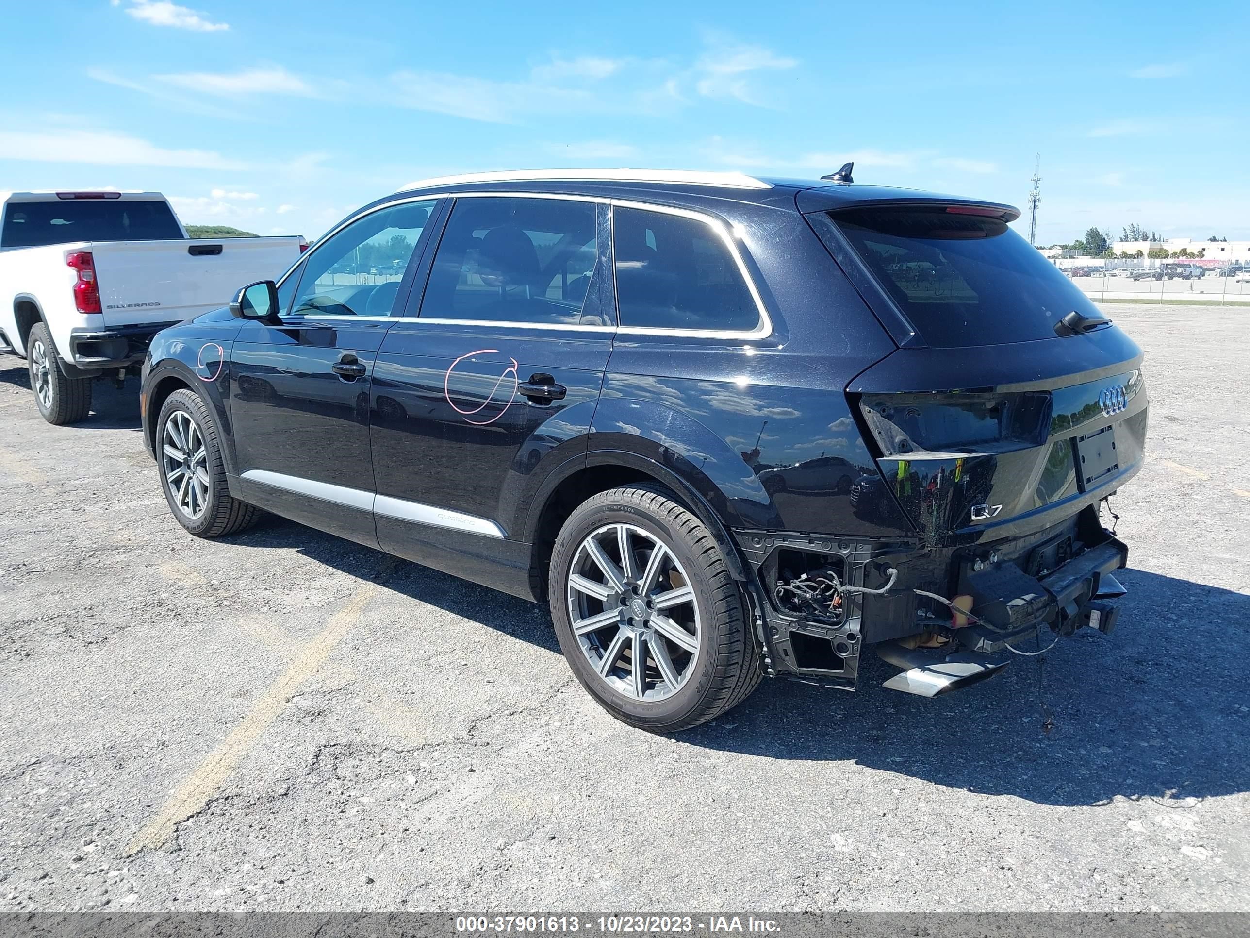 Photo 2 VIN: WA1LAAF72HD007194 - AUDI Q7 