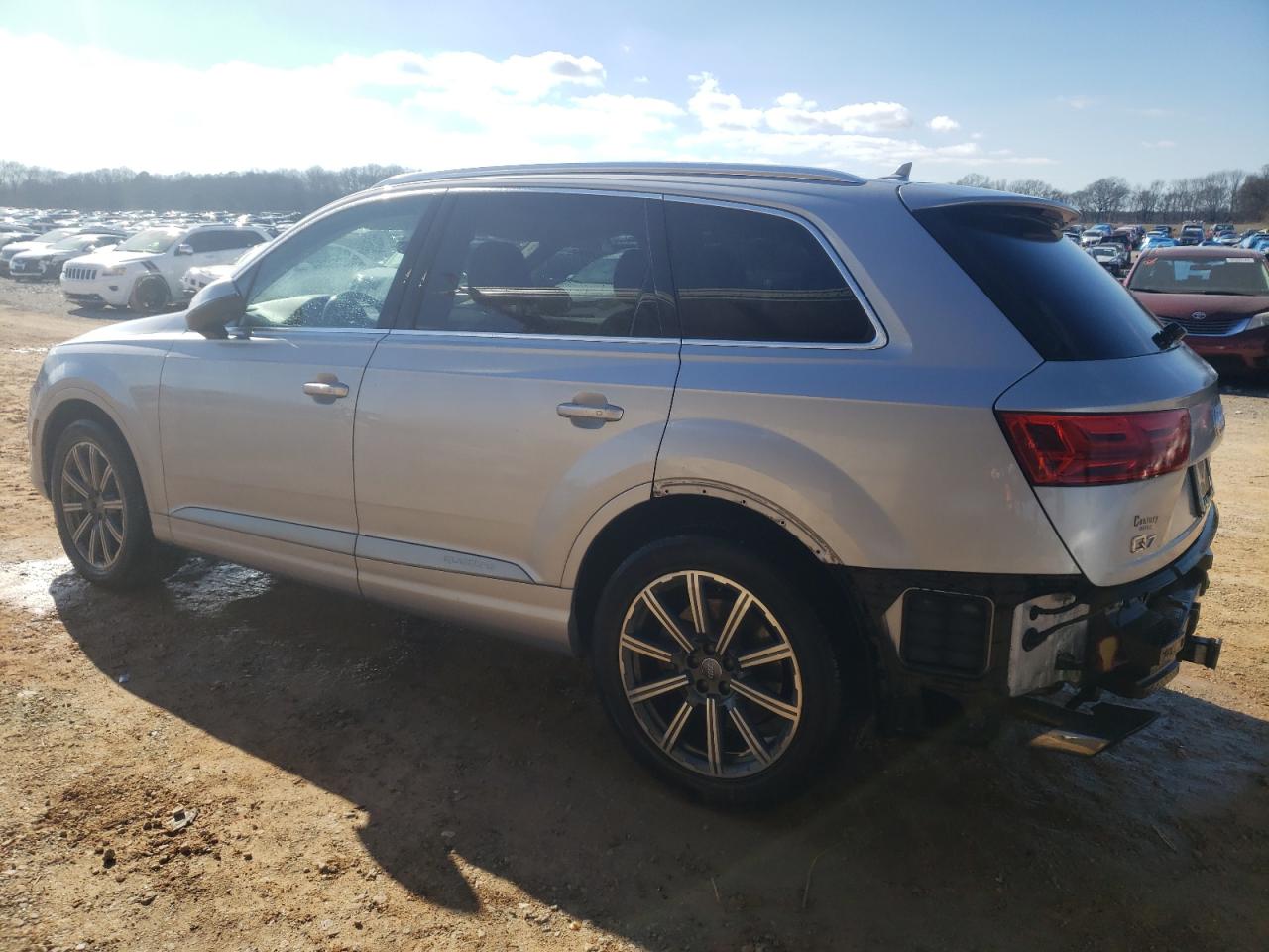 Photo 1 VIN: WA1LAAF72HD010323 - AUDI Q7 