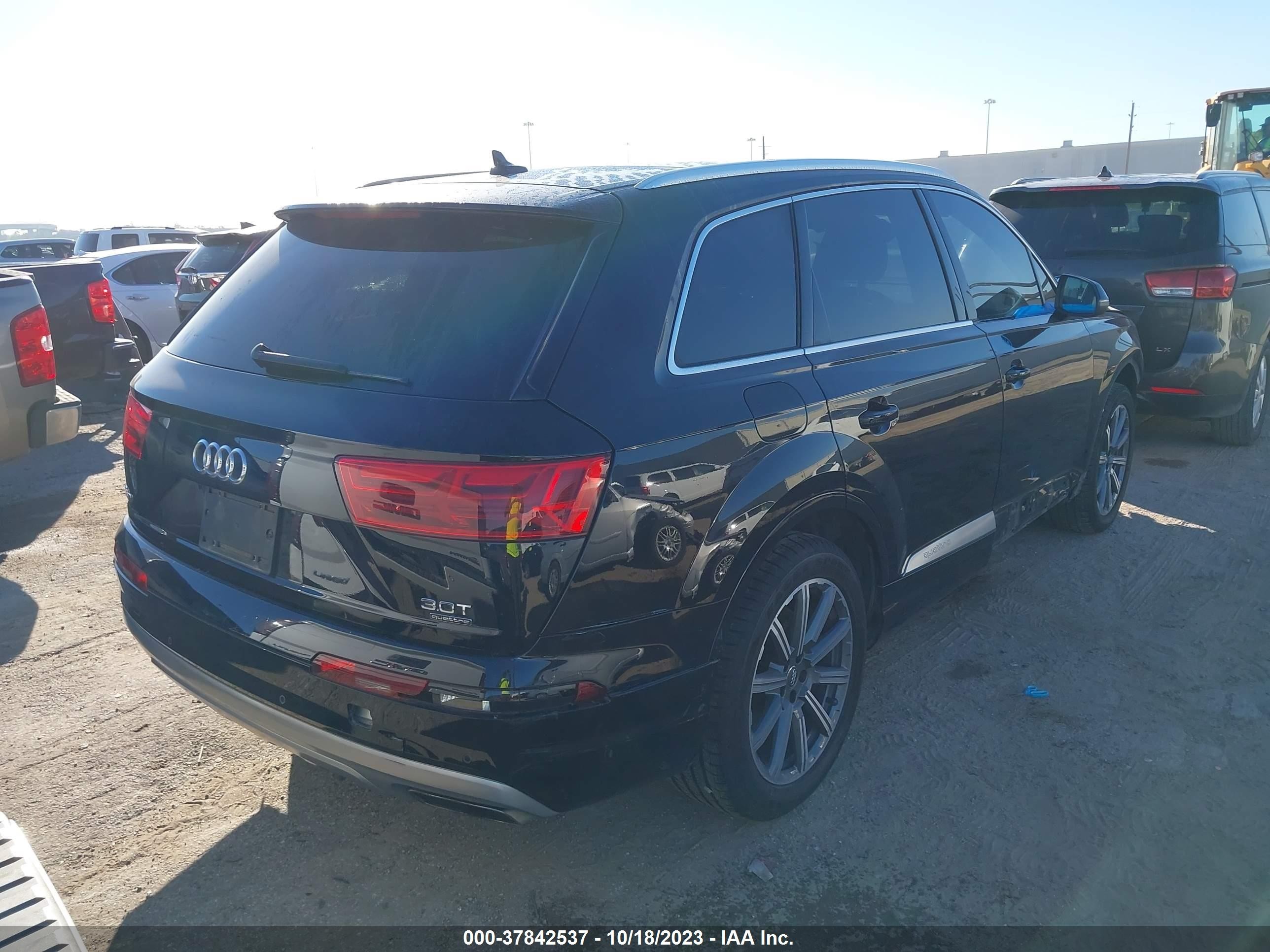 Photo 3 VIN: WA1LAAF73JD049427 - AUDI Q7 