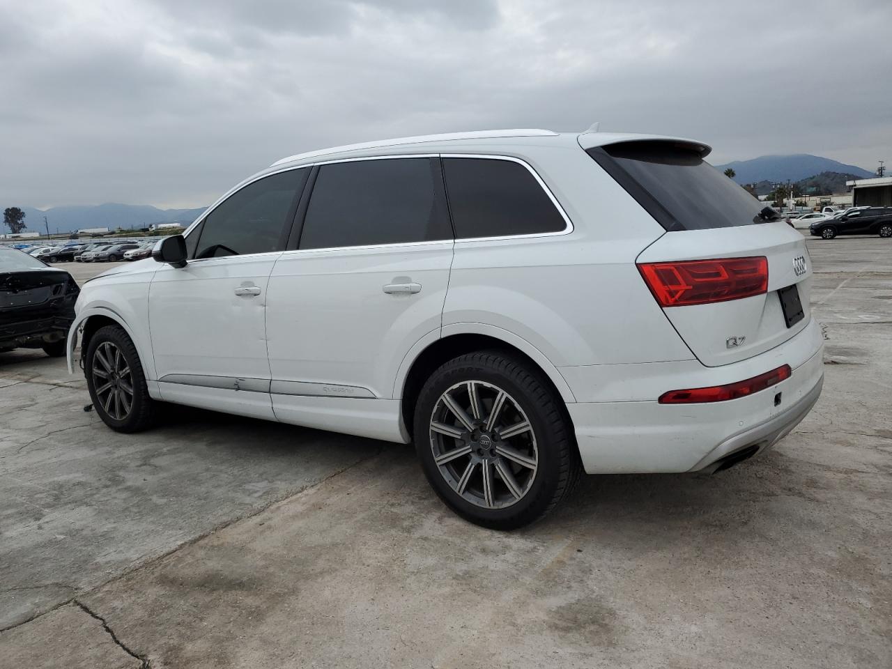 Photo 1 VIN: WA1LAAF74HD059877 - AUDI Q7 