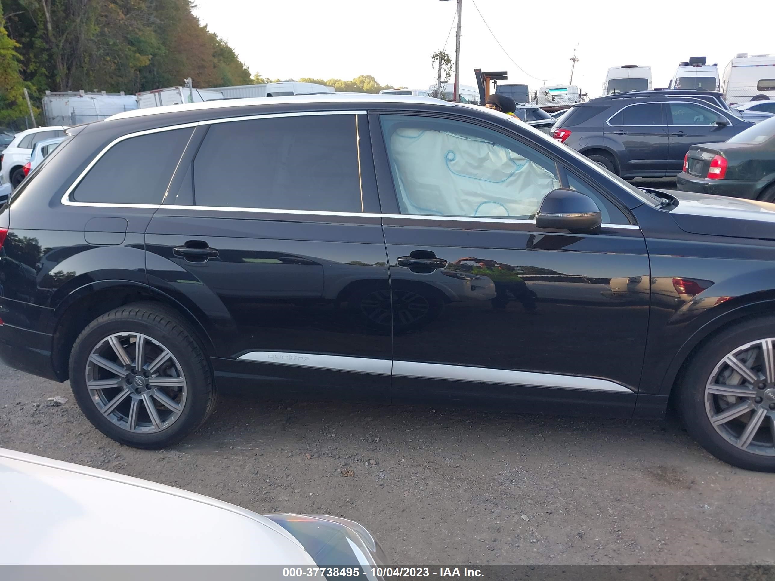 Photo 12 VIN: WA1LAAF74JD031731 - AUDI Q7 