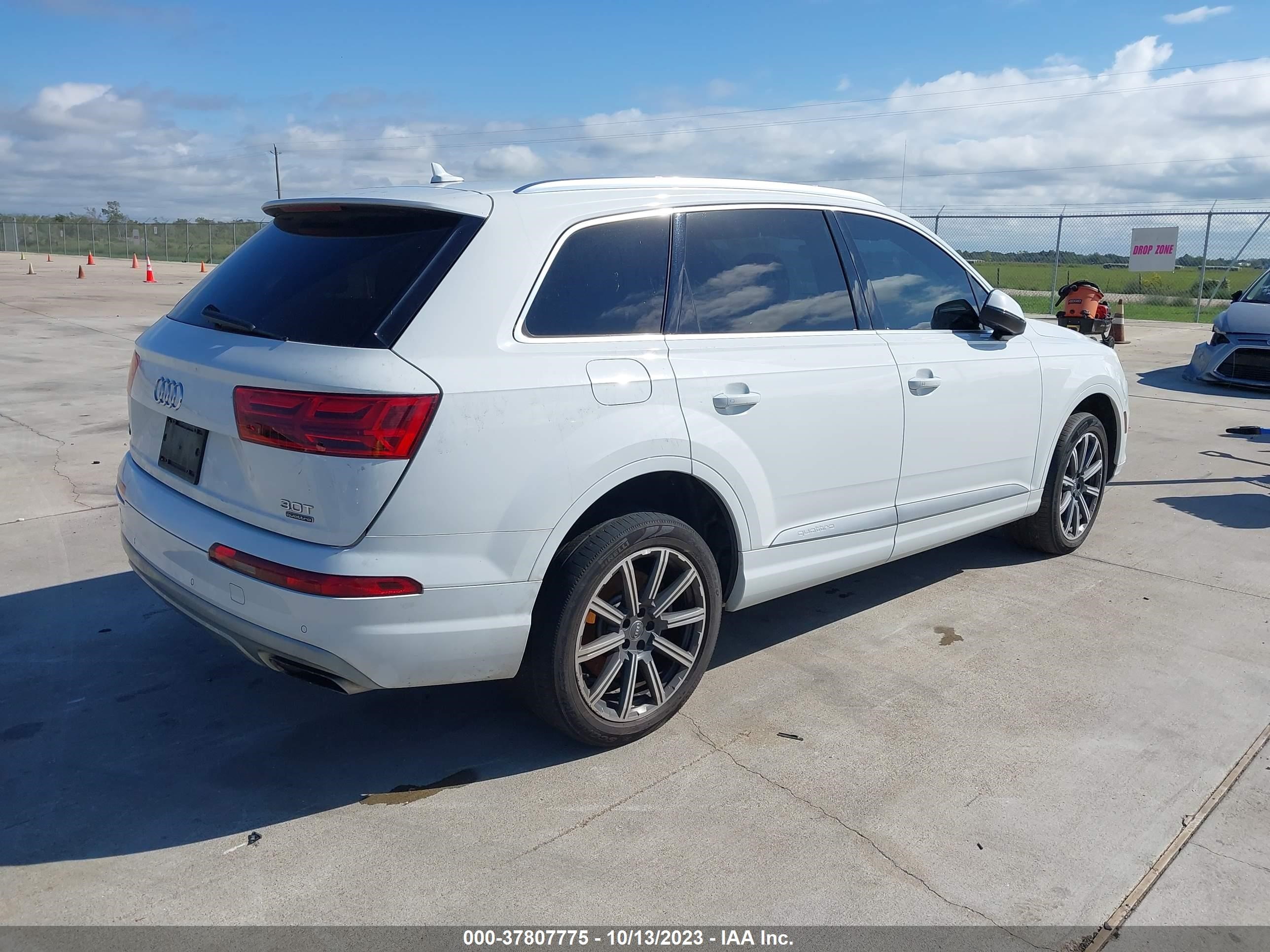 Photo 3 VIN: WA1LAAF75HD012082 - AUDI Q7 