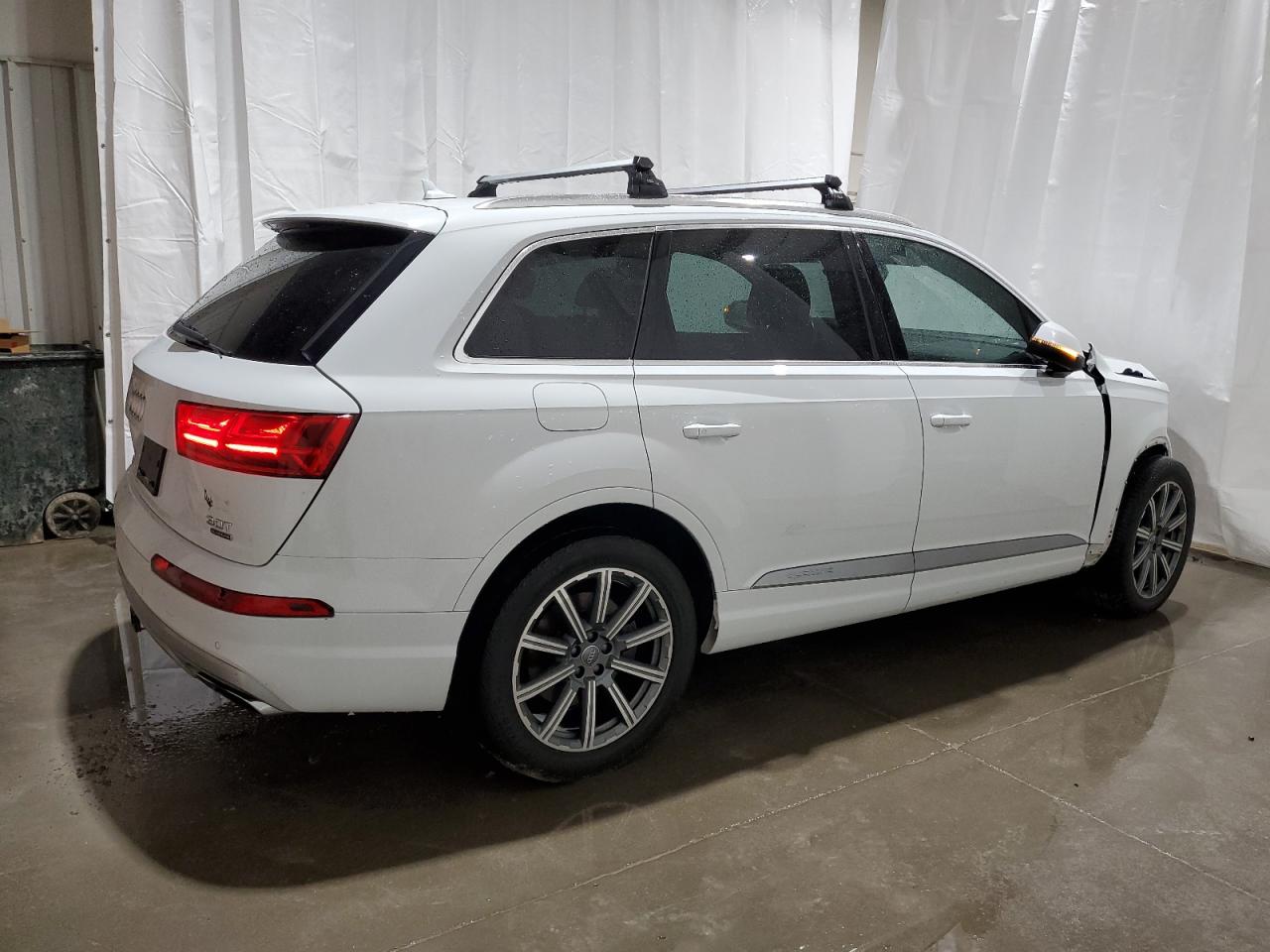 Photo 2 VIN: WA1LAAF75HD050184 - AUDI Q7 