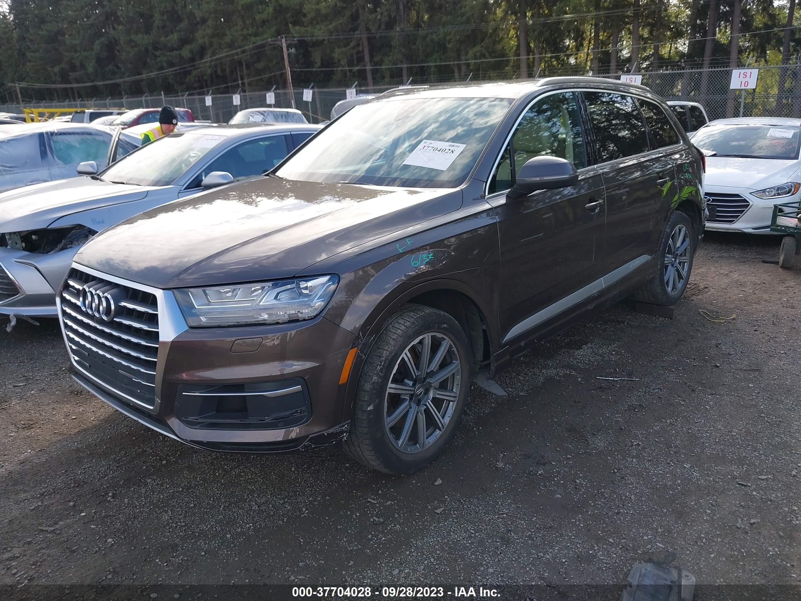 Photo 1 VIN: WA1LAAF75JD032225 - AUDI Q7 