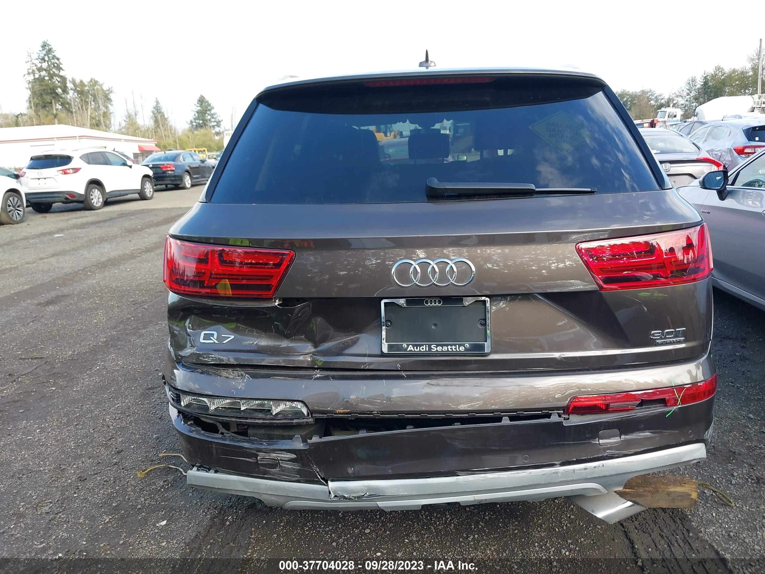 Photo 15 VIN: WA1LAAF75JD032225 - AUDI Q7 