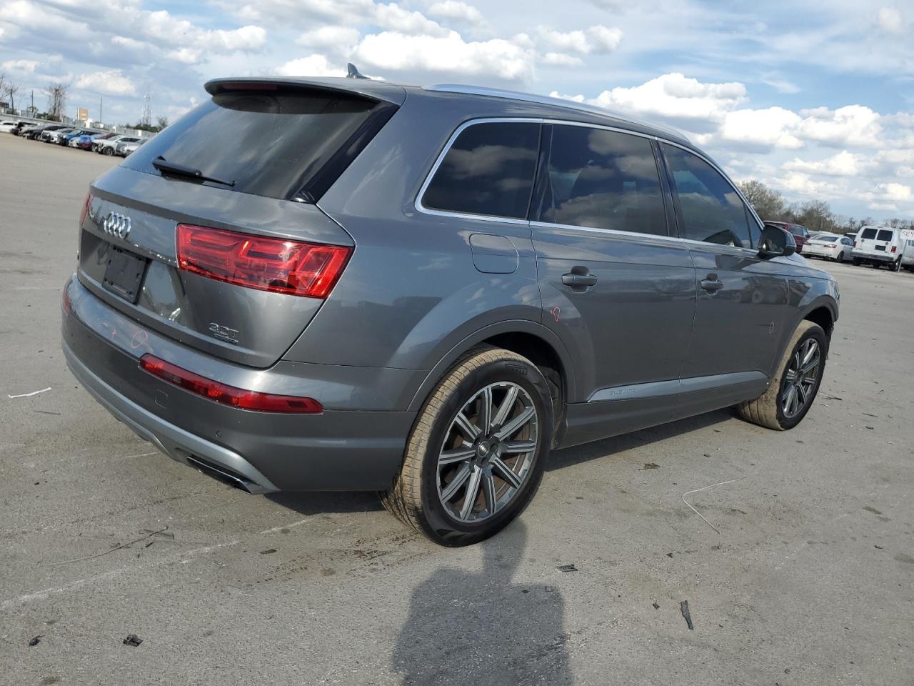 Photo 2 VIN: WA1LAAF76HD032499 - AUDI Q7 