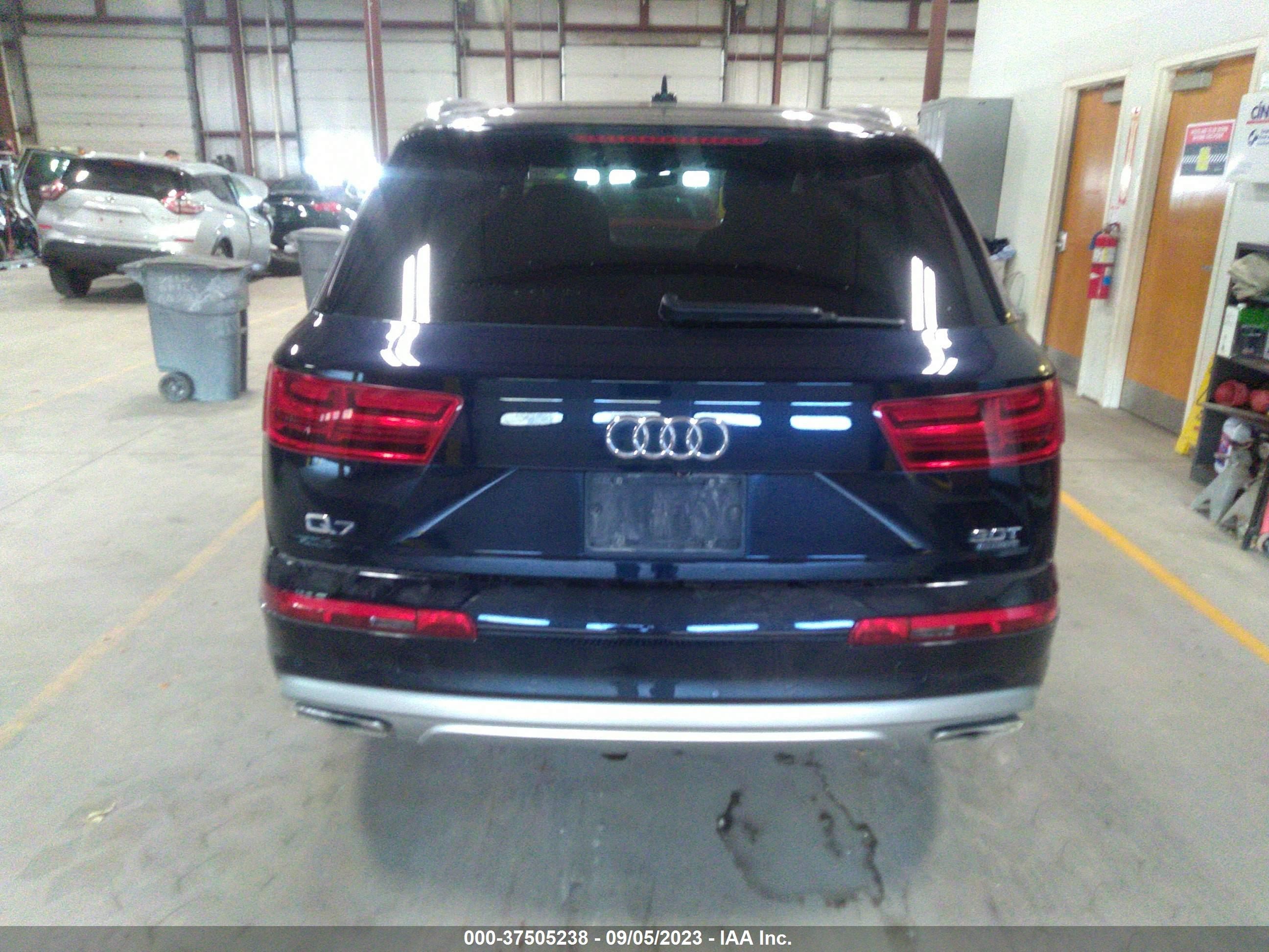 Photo 15 VIN: WA1LAAF76JD007558 - AUDI Q7 