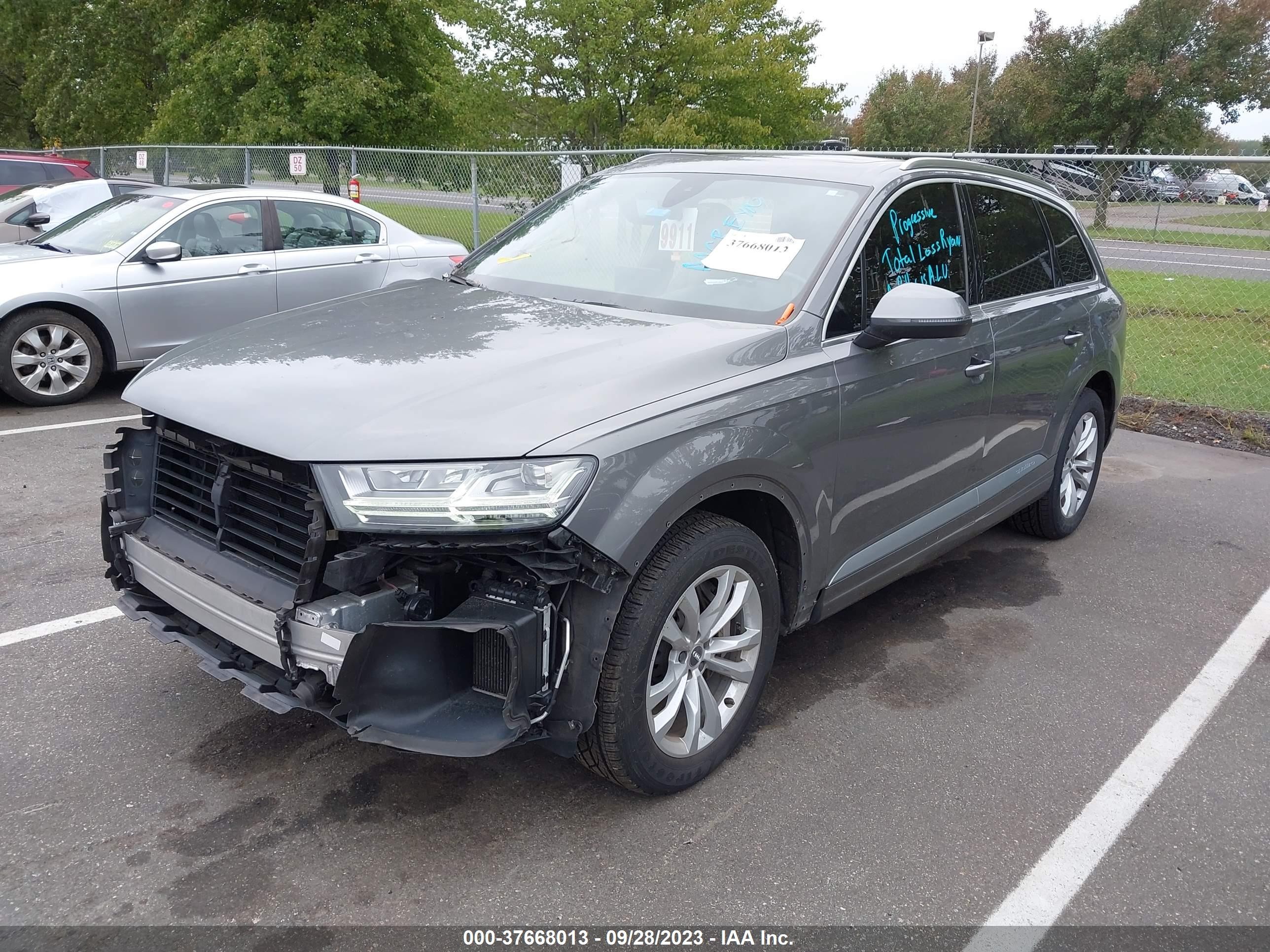 Photo 1 VIN: WA1LAAF76JD023856 - AUDI Q7 