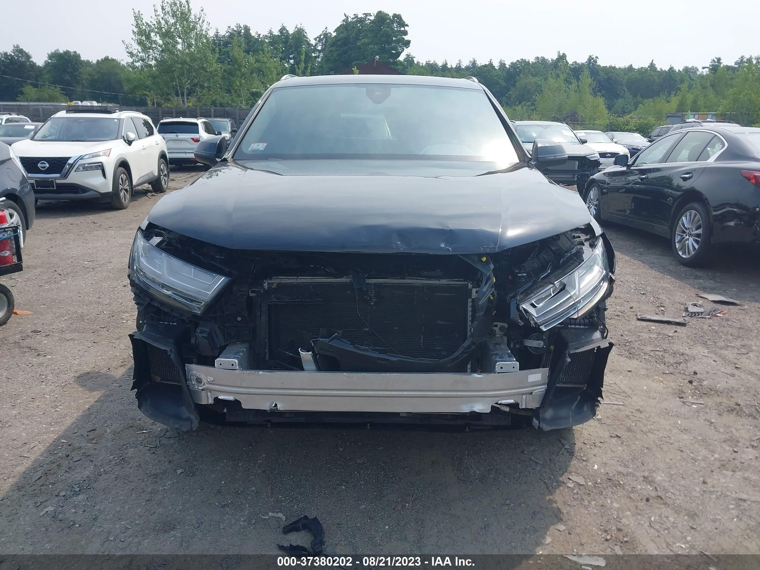 Photo 12 VIN: WA1LAAF77JD005088 - AUDI Q7 