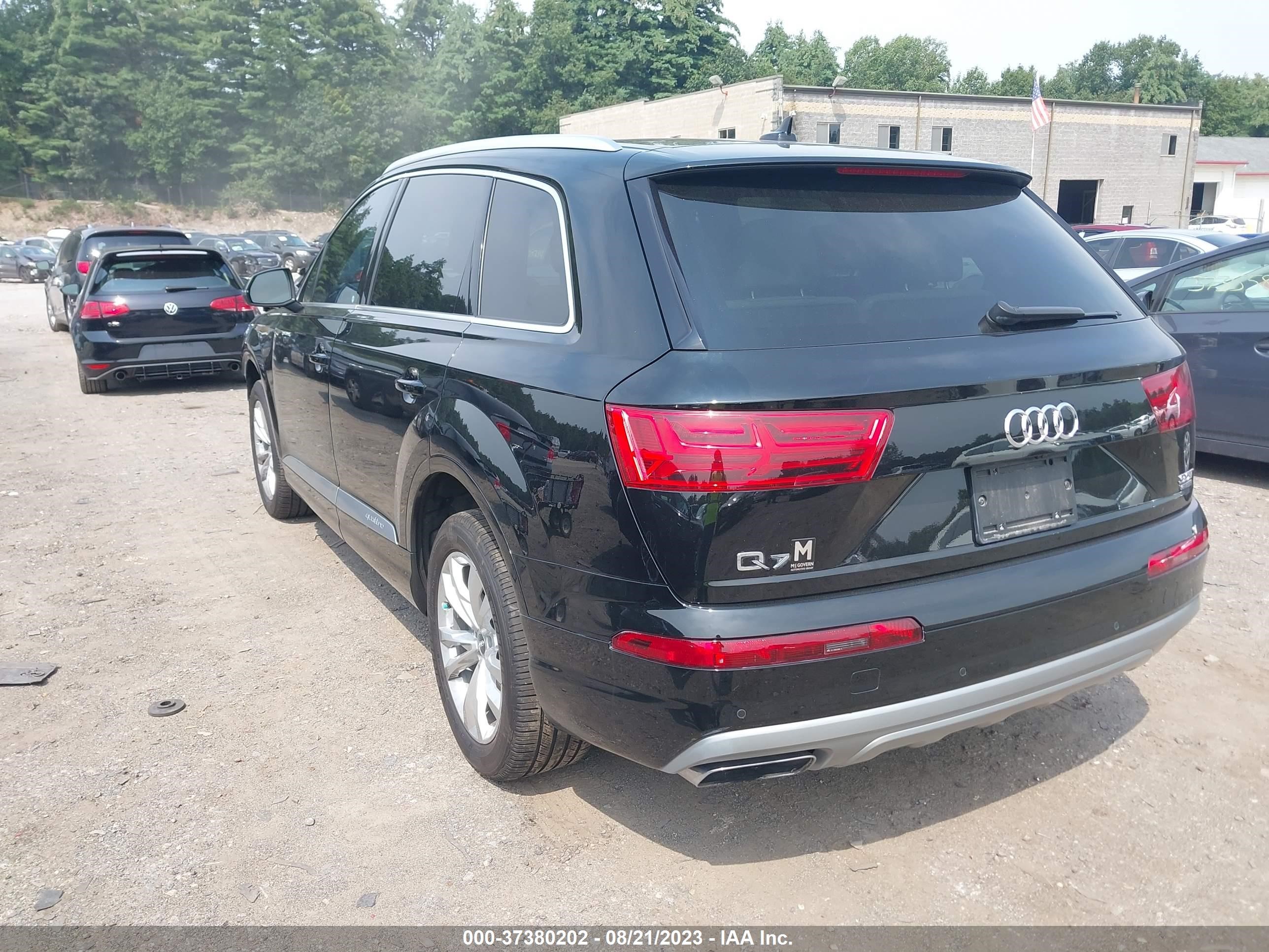 Photo 2 VIN: WA1LAAF77JD005088 - AUDI Q7 